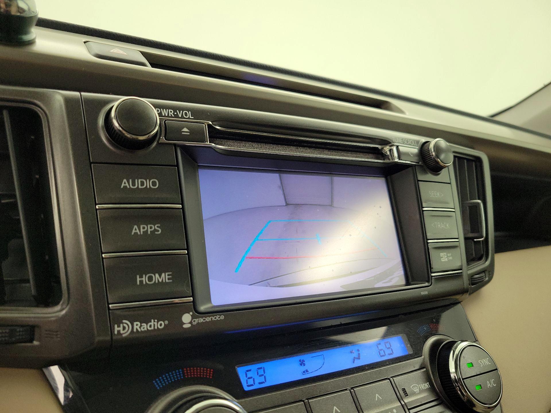 Thumbnail: 2015 Toyota RAV4 - 15