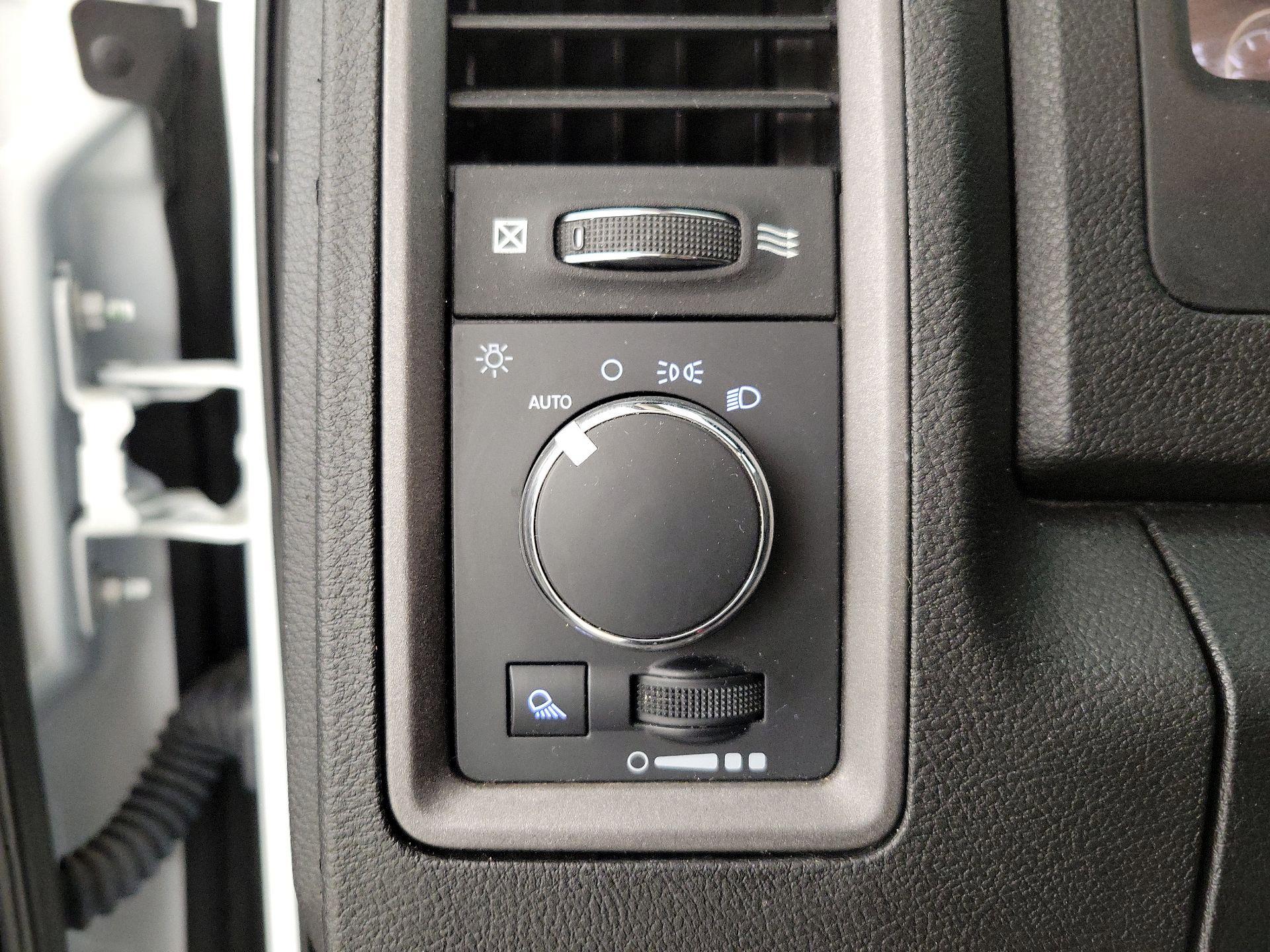 Thumbnail: 2022 RAM 1500 Classic - 13