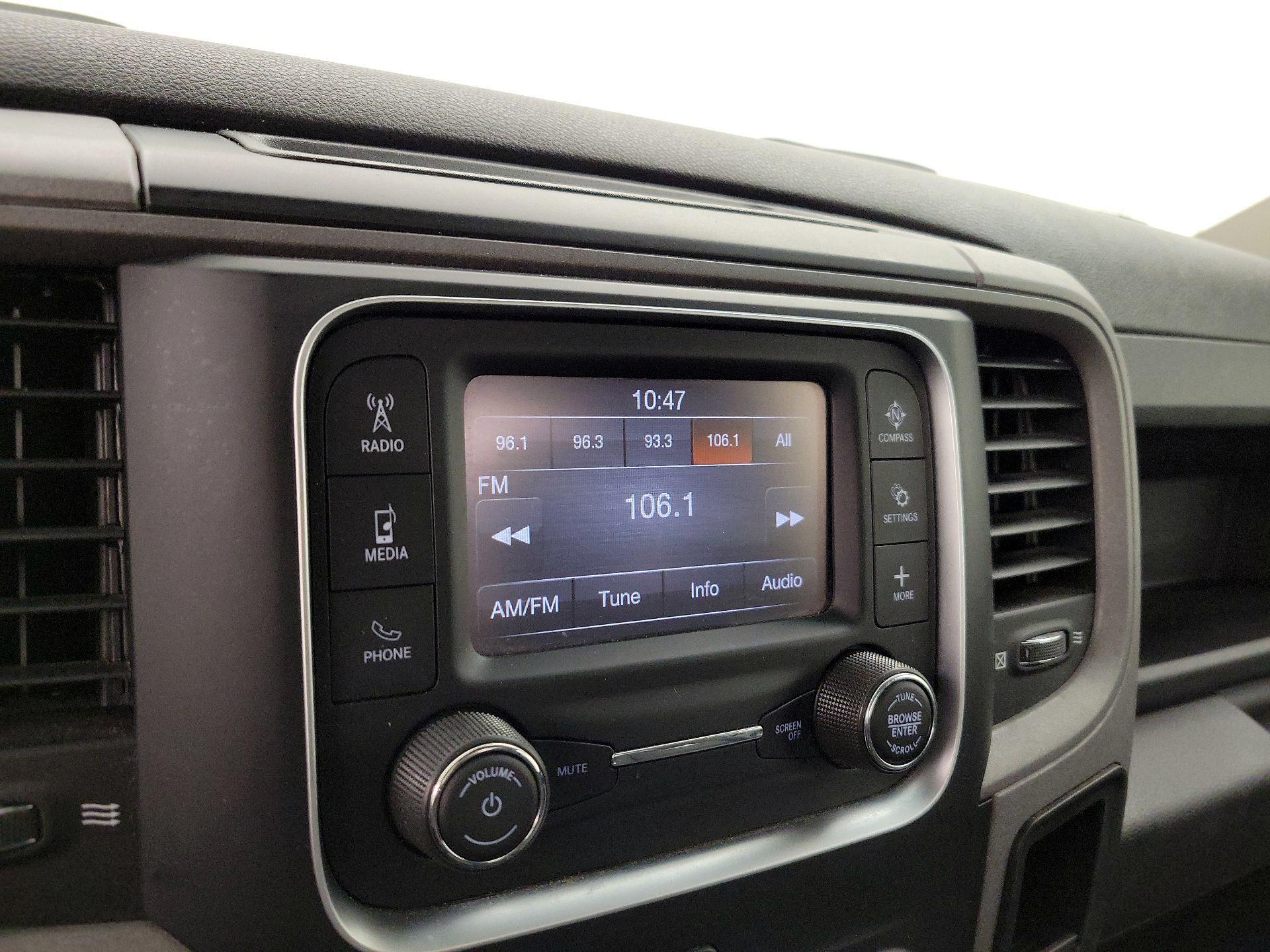 Thumbnail: 2022 RAM 1500 Classic - 15