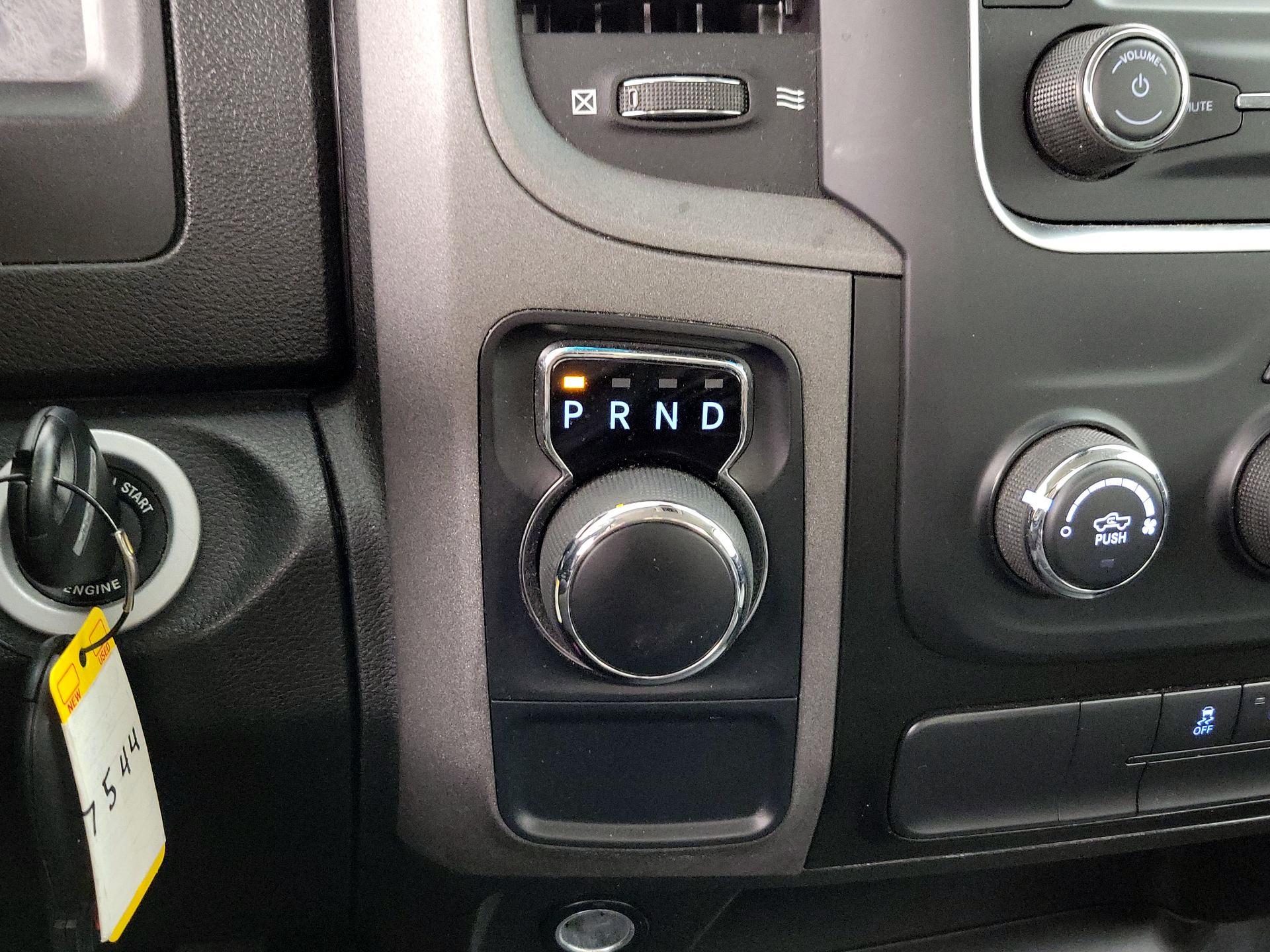 Thumbnail: 2022 RAM 1500 Classic - 17