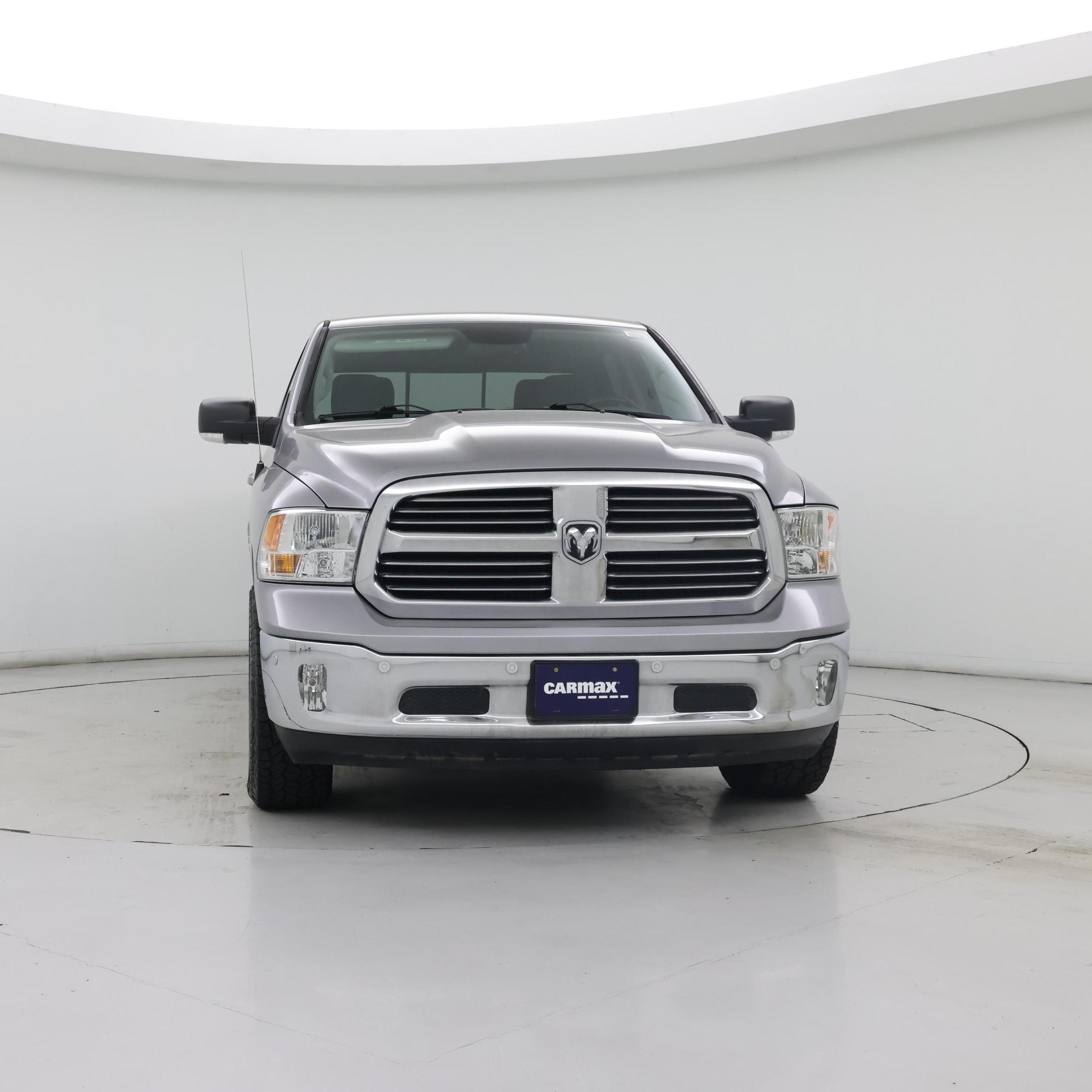 Thumbnail: 2019 RAM 1500 Classic - 5
