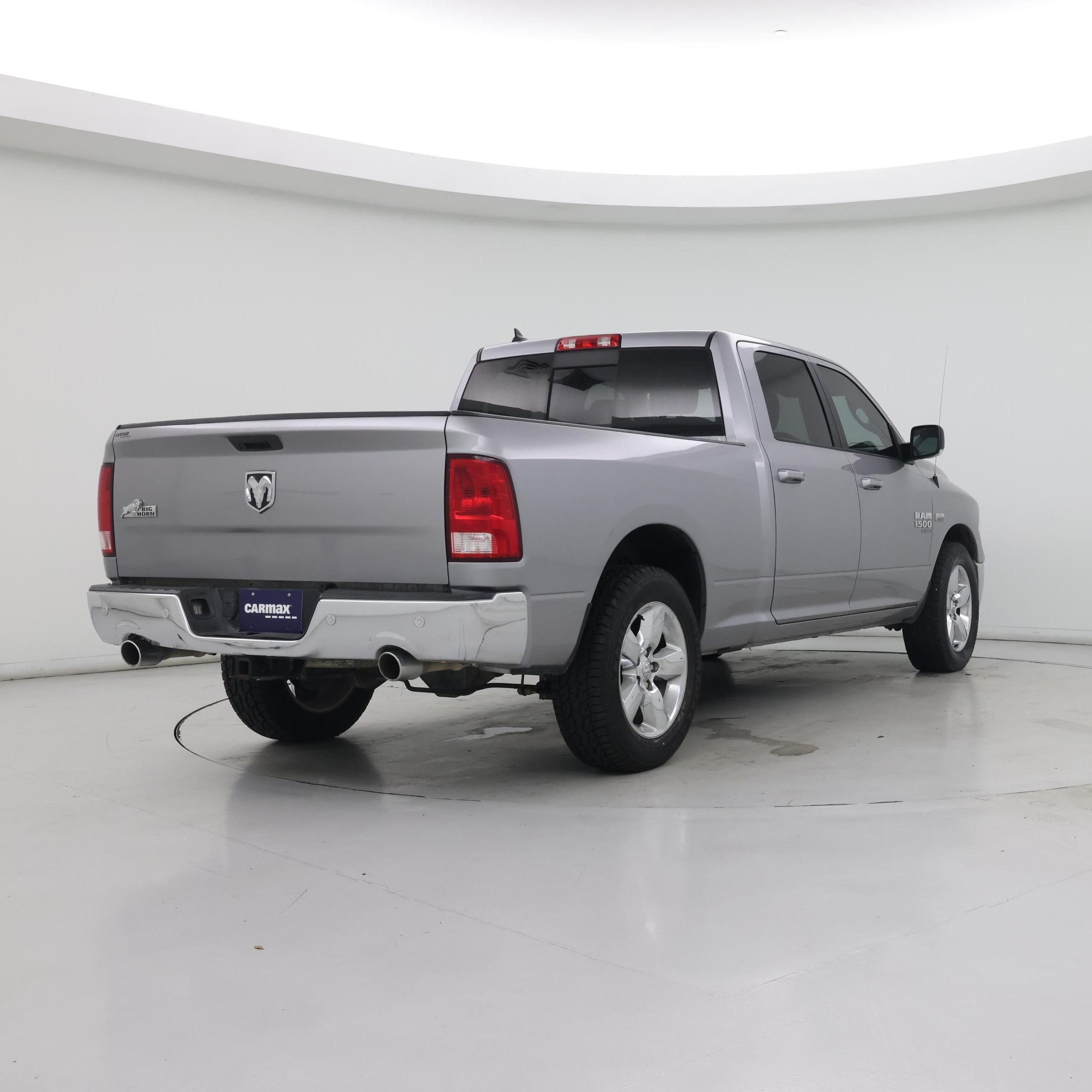 Thumbnail: 2019 RAM 1500 Classic - 8