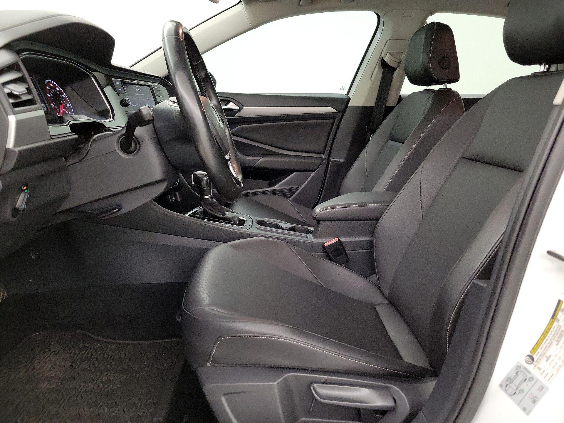 Thumbnail: 2019 Volkswagen Jetta - 11