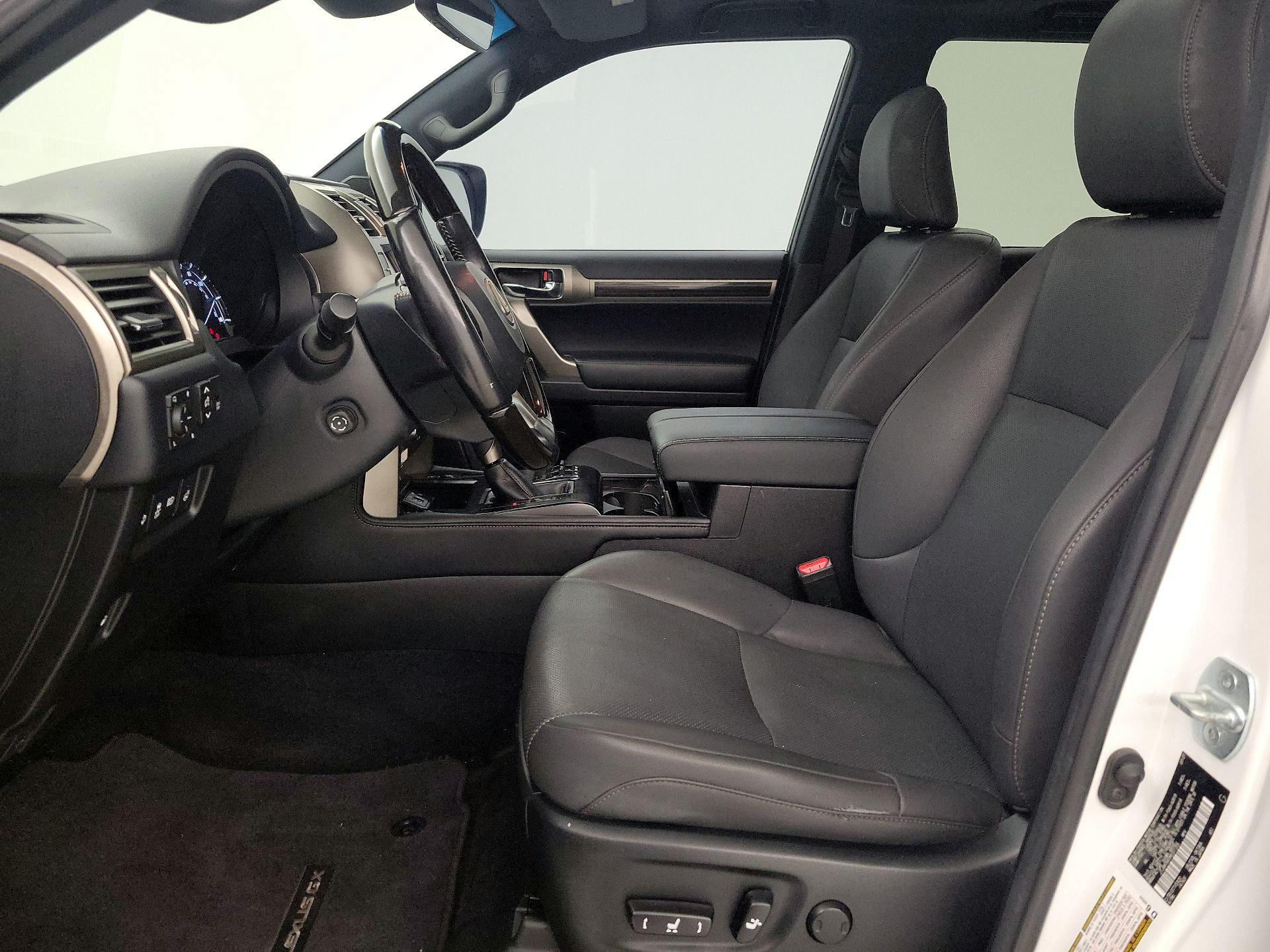 Thumbnail: 2021 Lexus GX - 11