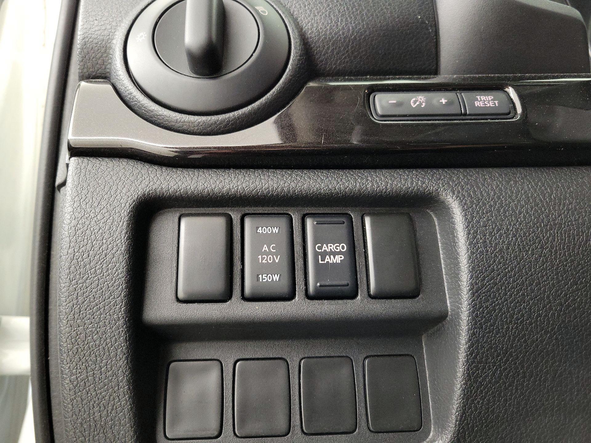 Thumbnail: 2018 Nissan Titan - 13