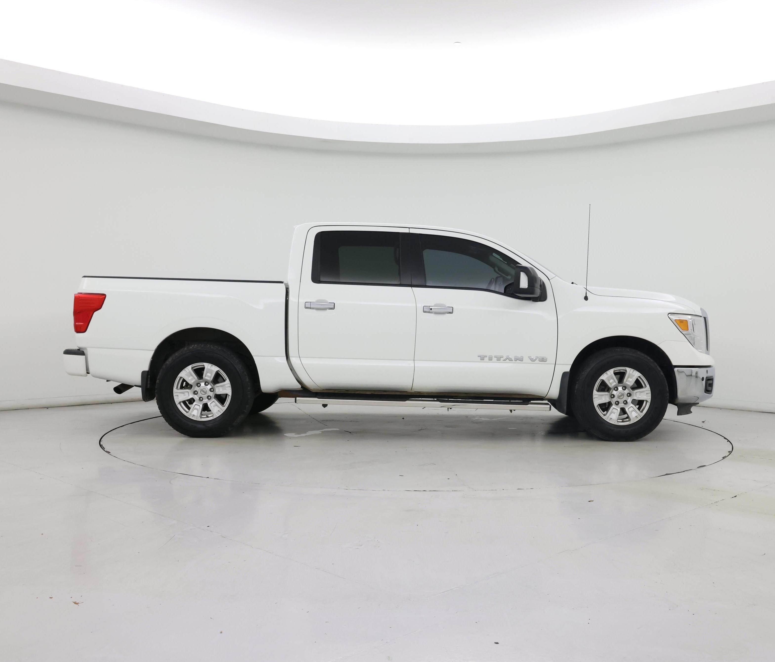 Thumbnail: 2018 Nissan Titan - 7