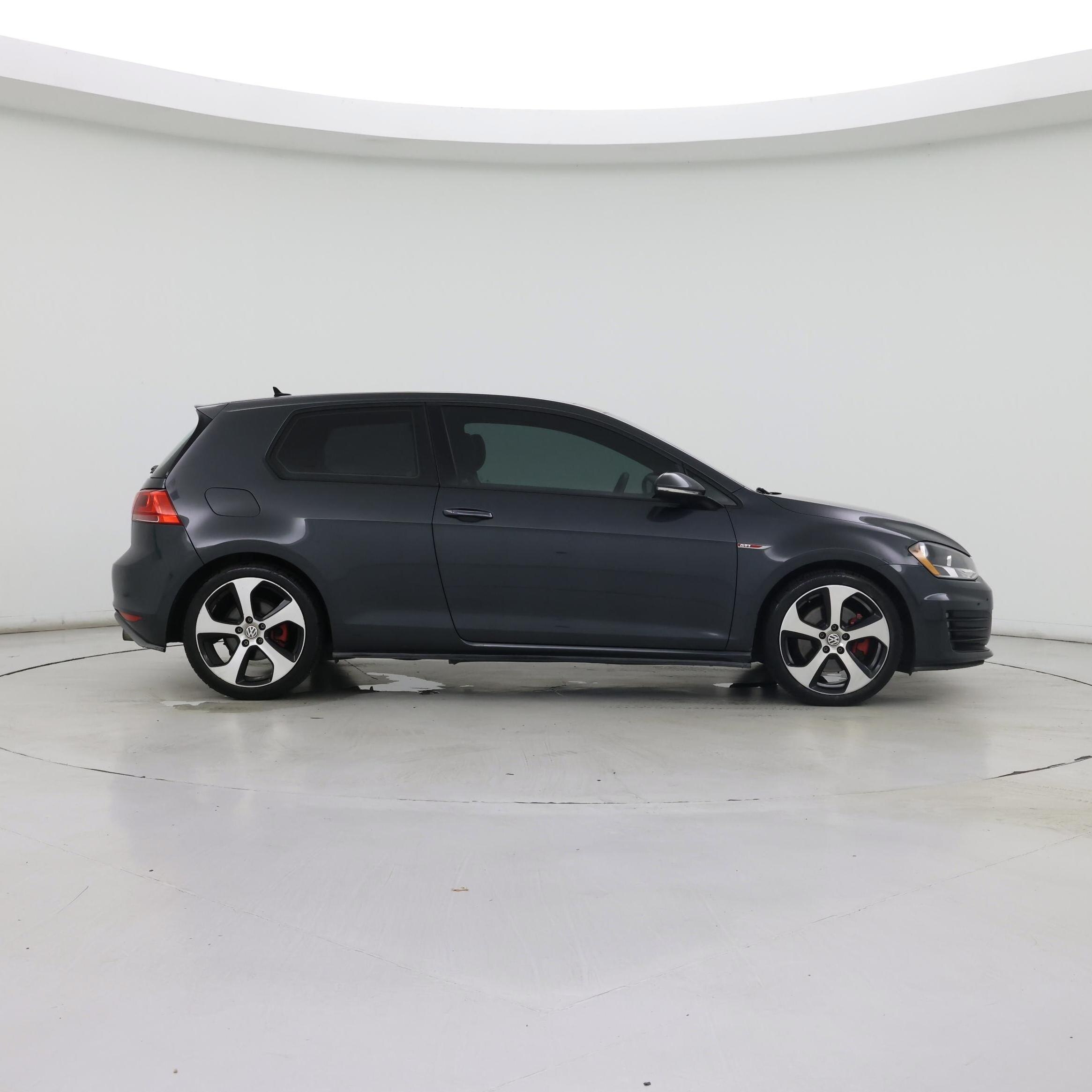 Thumbnail: 2015 Volkswagen Golf - 7