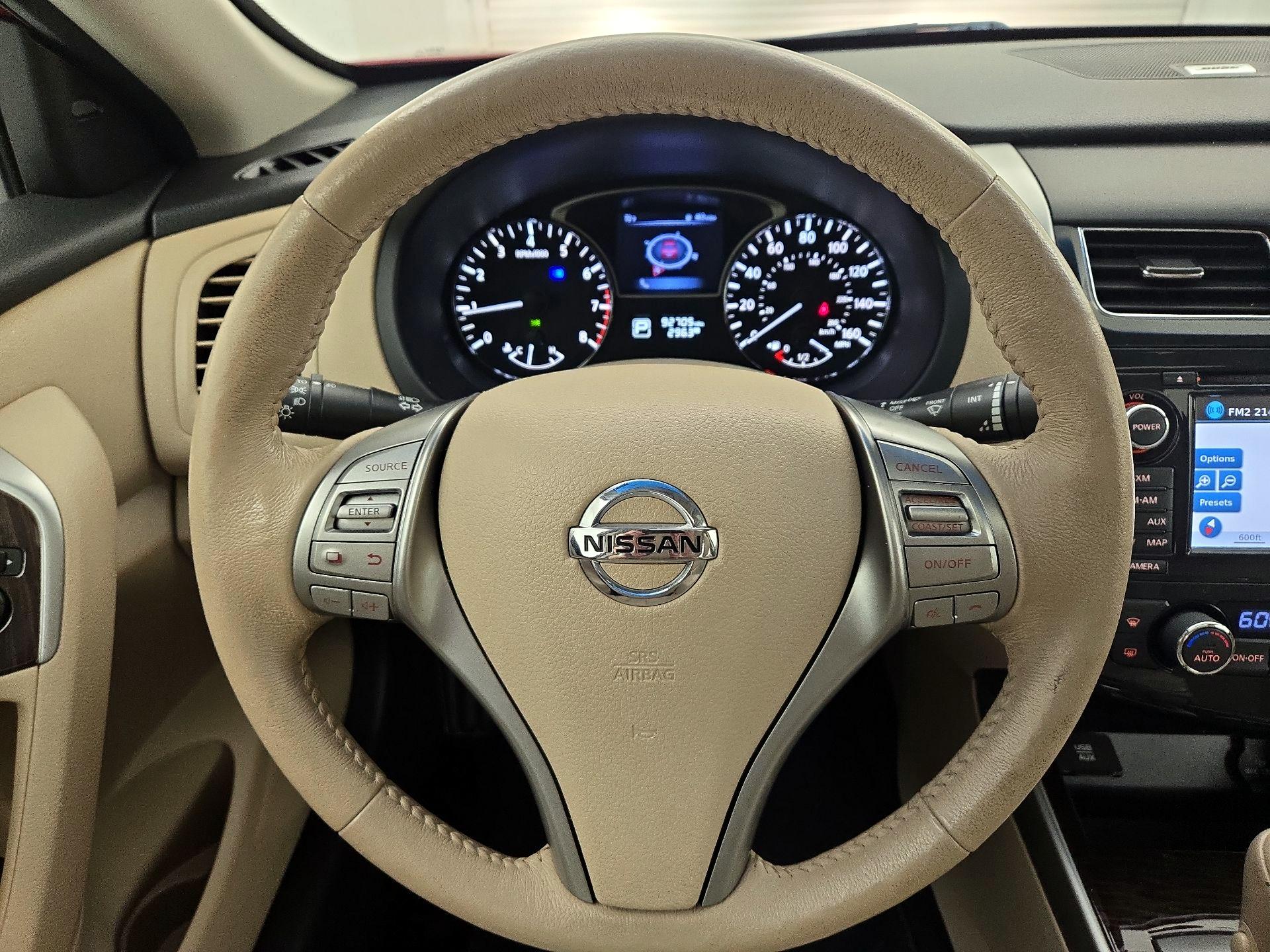 Thumbnail: 2015 Nissan Altima - 10