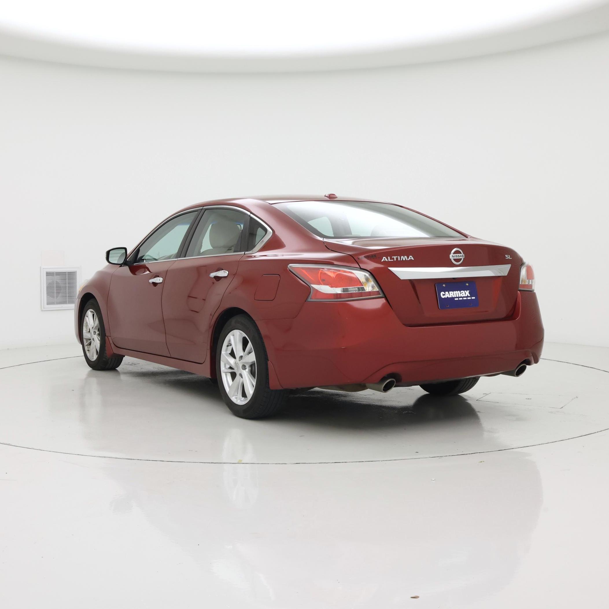 Thumbnail: 2015 Nissan Altima - 2