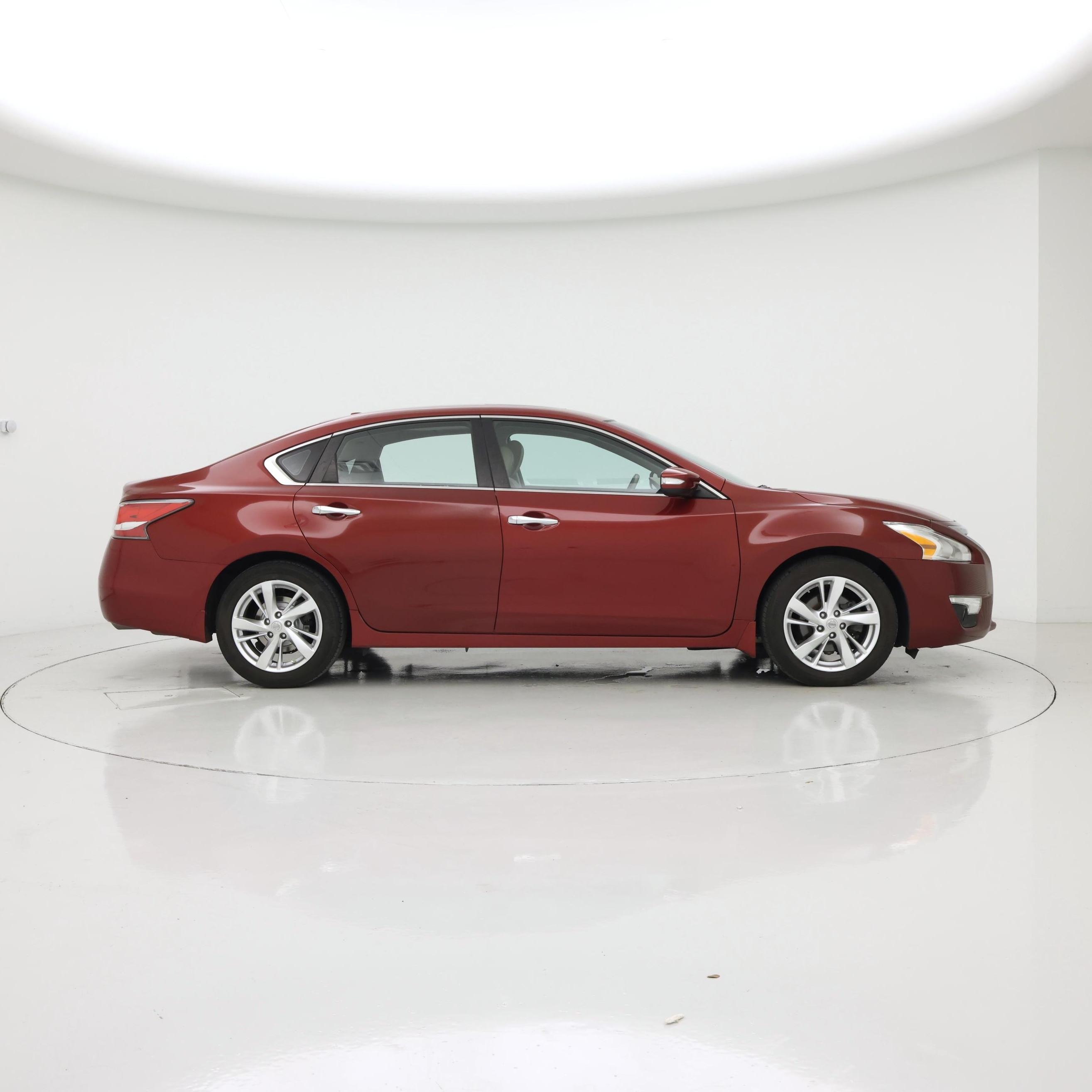 Thumbnail: 2015 Nissan Altima - 7