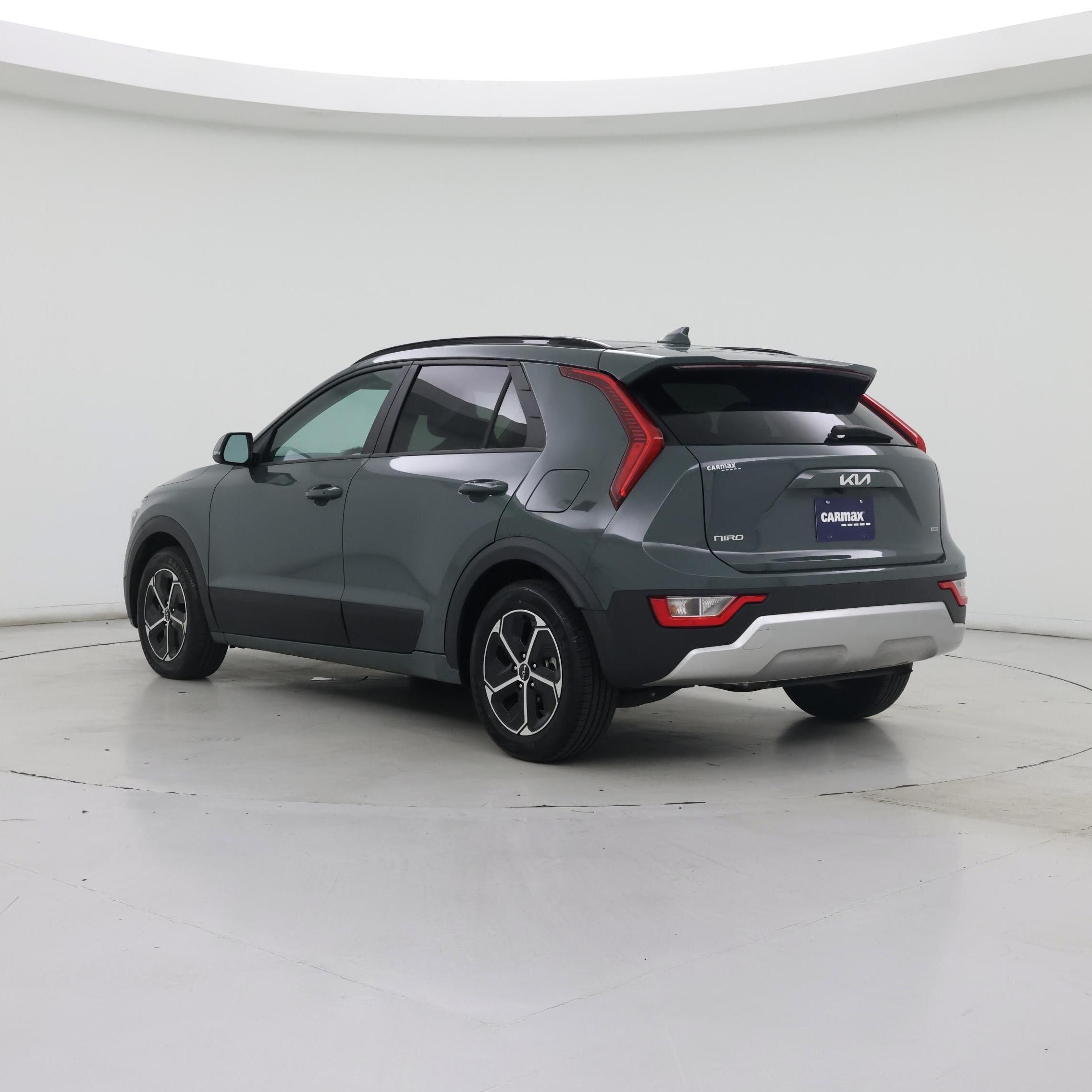 Thumbnail: 2023 Kia Niro - 2
