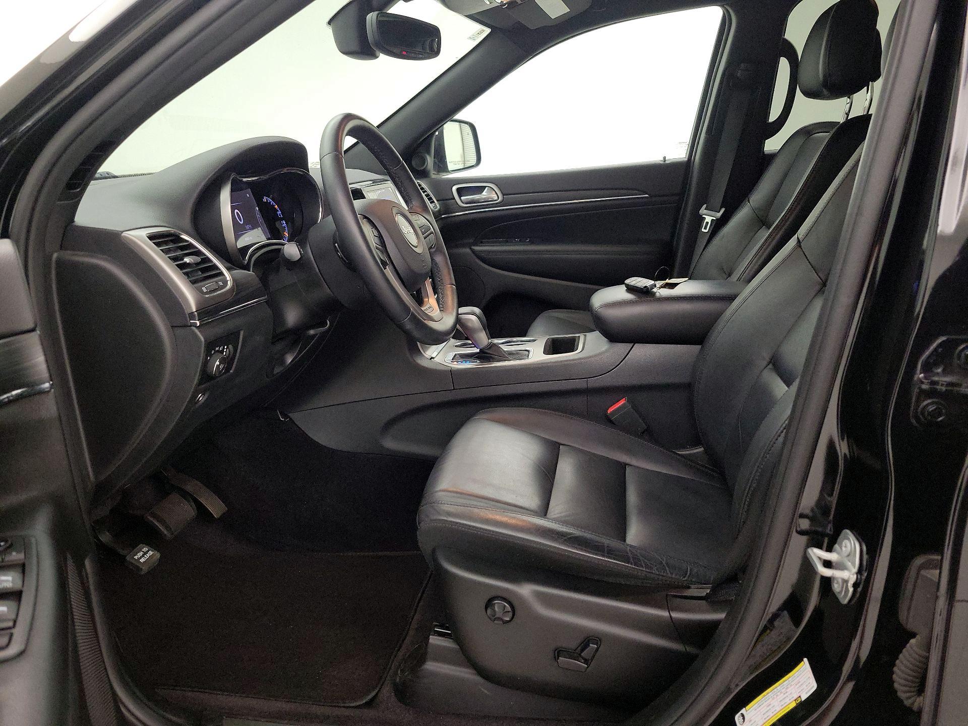 Thumbnail: 2019 Jeep Grand Cherokee - 11