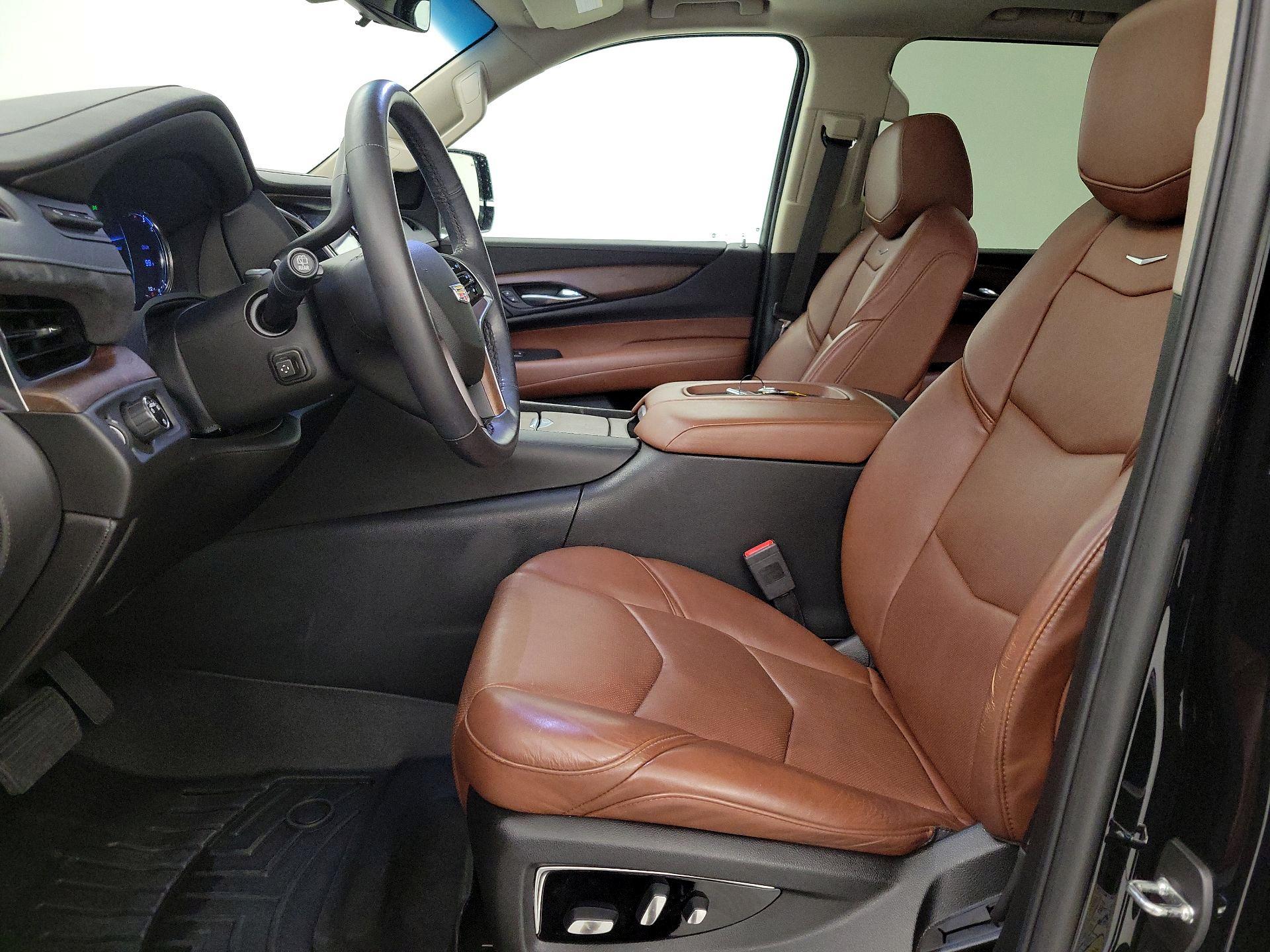 Thumbnail: 2018 Cadillac Escalade - 11