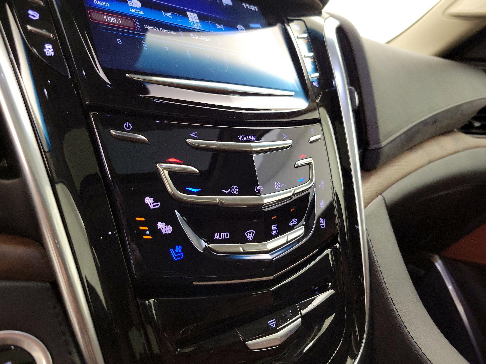 Thumbnail: 2018 Cadillac Escalade - 17