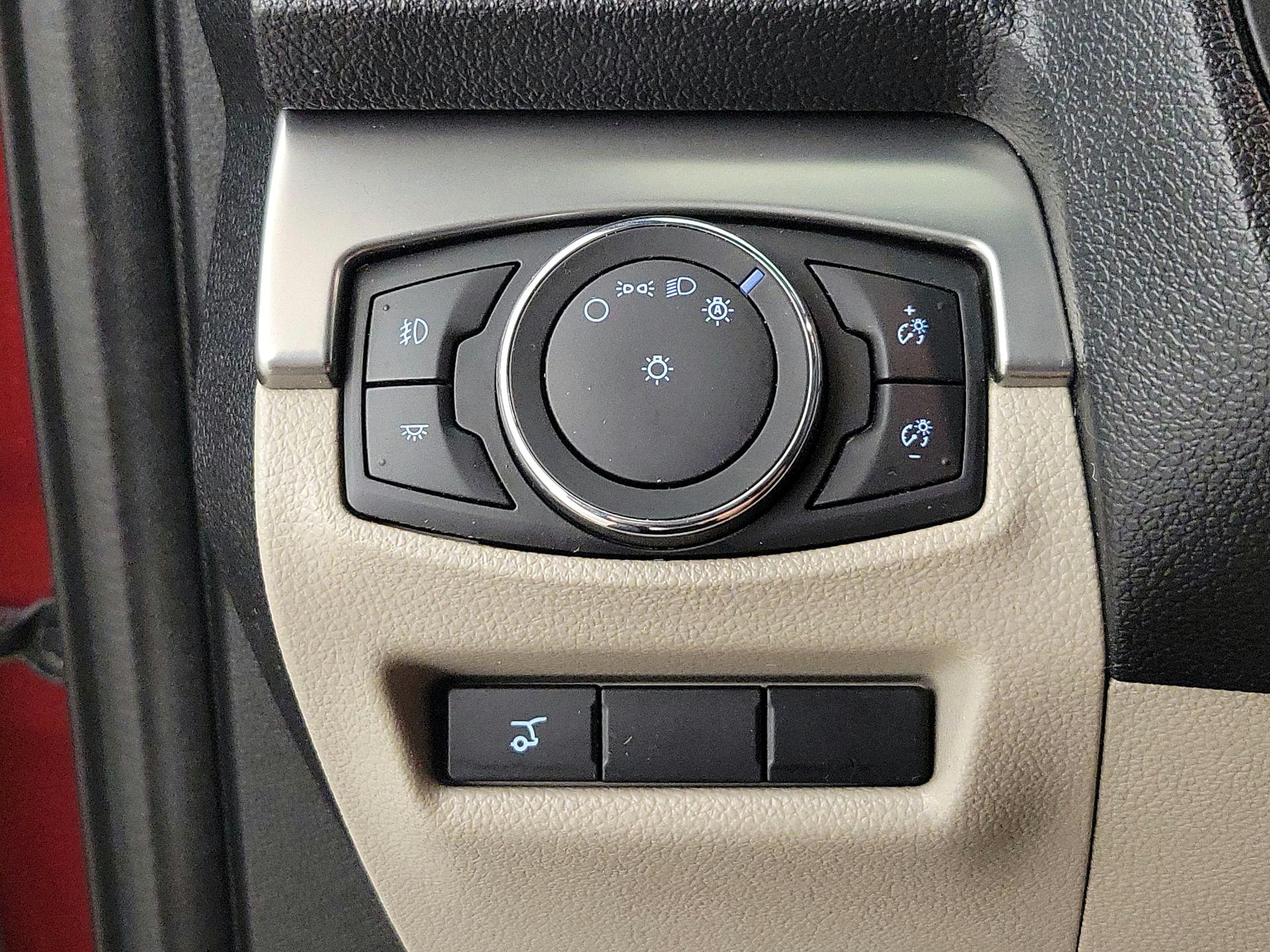 Thumbnail: 2018 Ford Explorer - 13