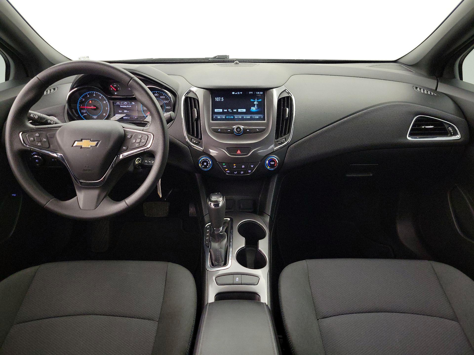 Thumbnail: 2018 Chevrolet Cruze - 9