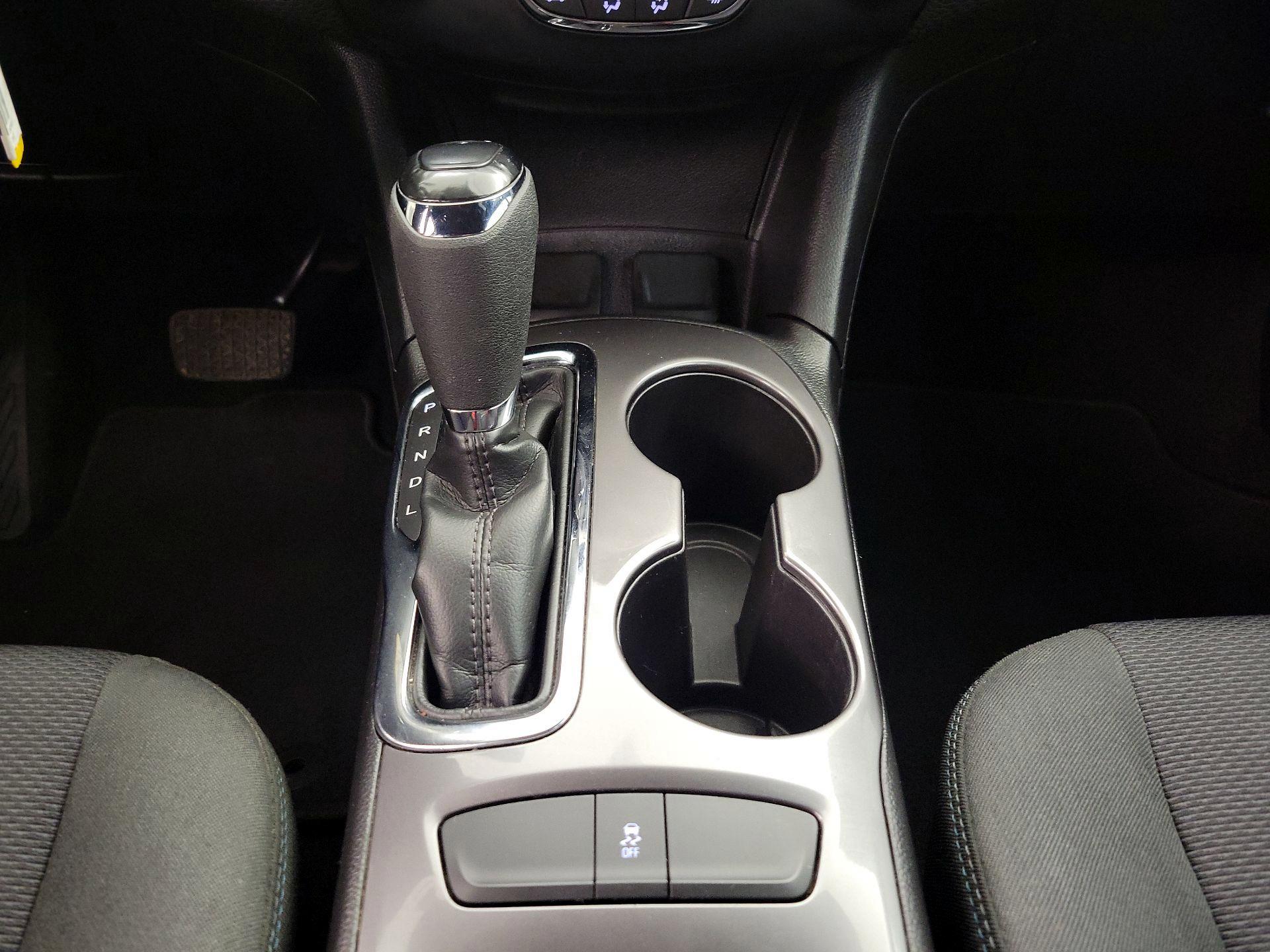 Thumbnail: 2018 Chevrolet Cruze - 17