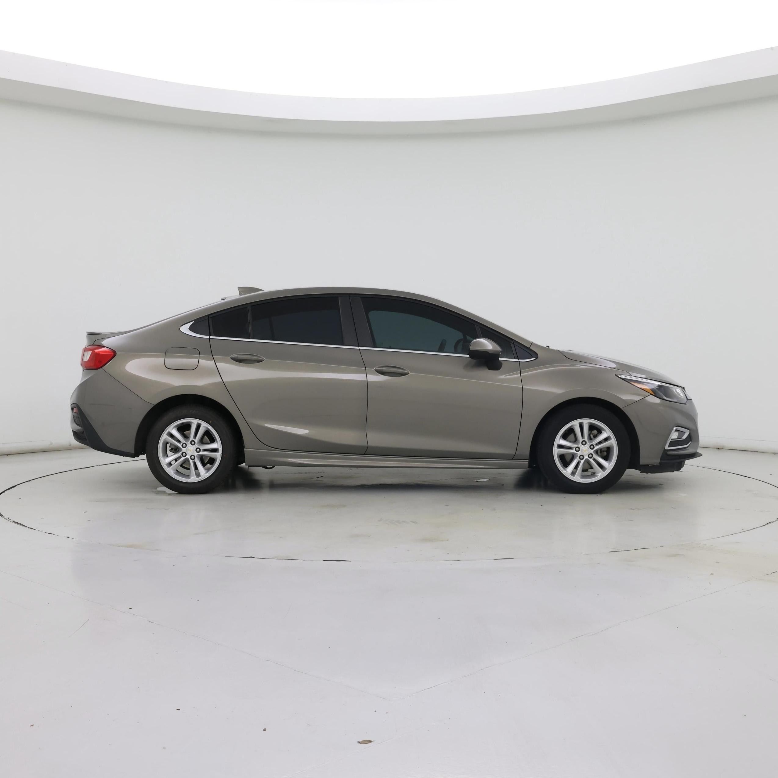 Thumbnail: 2018 Chevrolet Cruze - 7