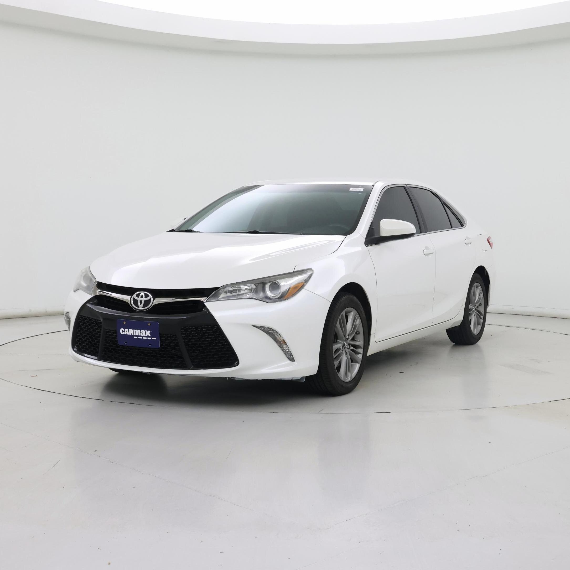 Thumbnail: 2017 Toyota Camry - 4