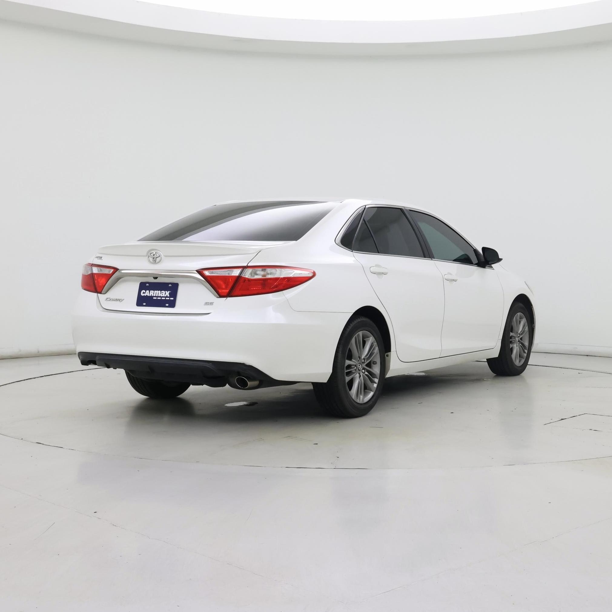 Thumbnail: 2017 Toyota Camry - 8