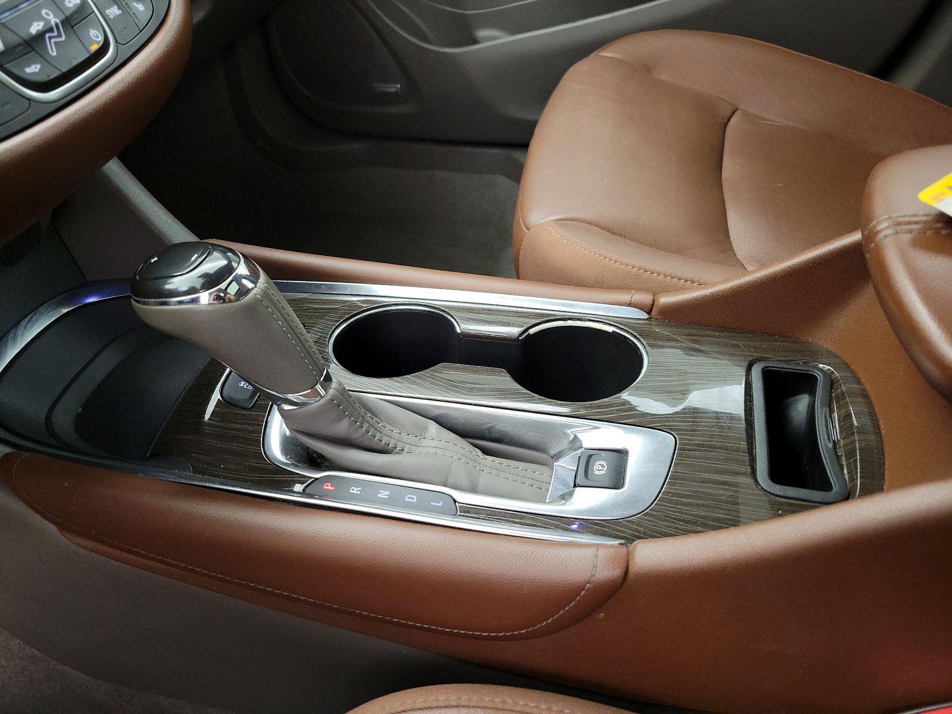Thumbnail: 2016 Chevrolet Malibu - 17