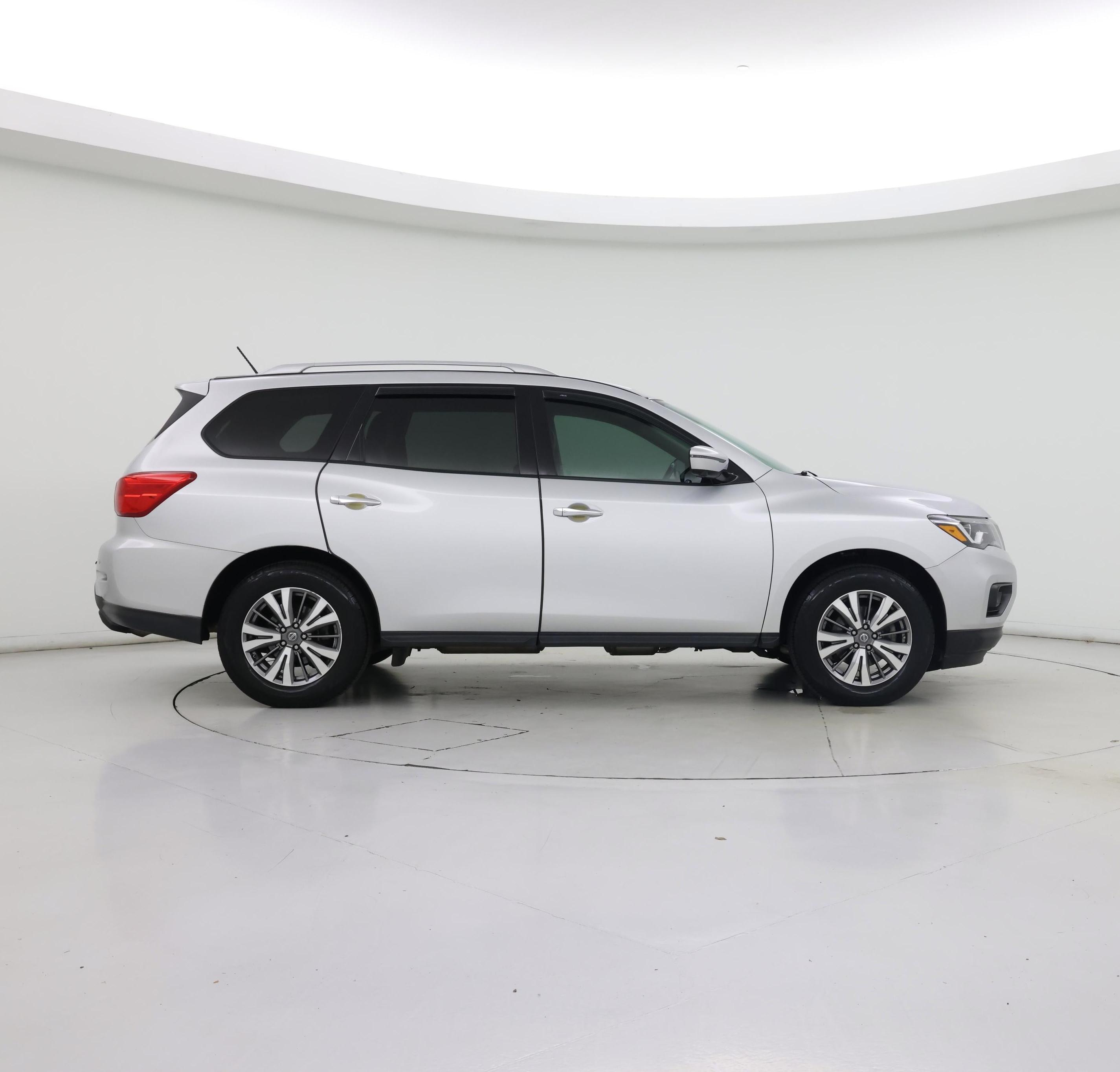Thumbnail: 2018 Nissan Pathfinder - 7