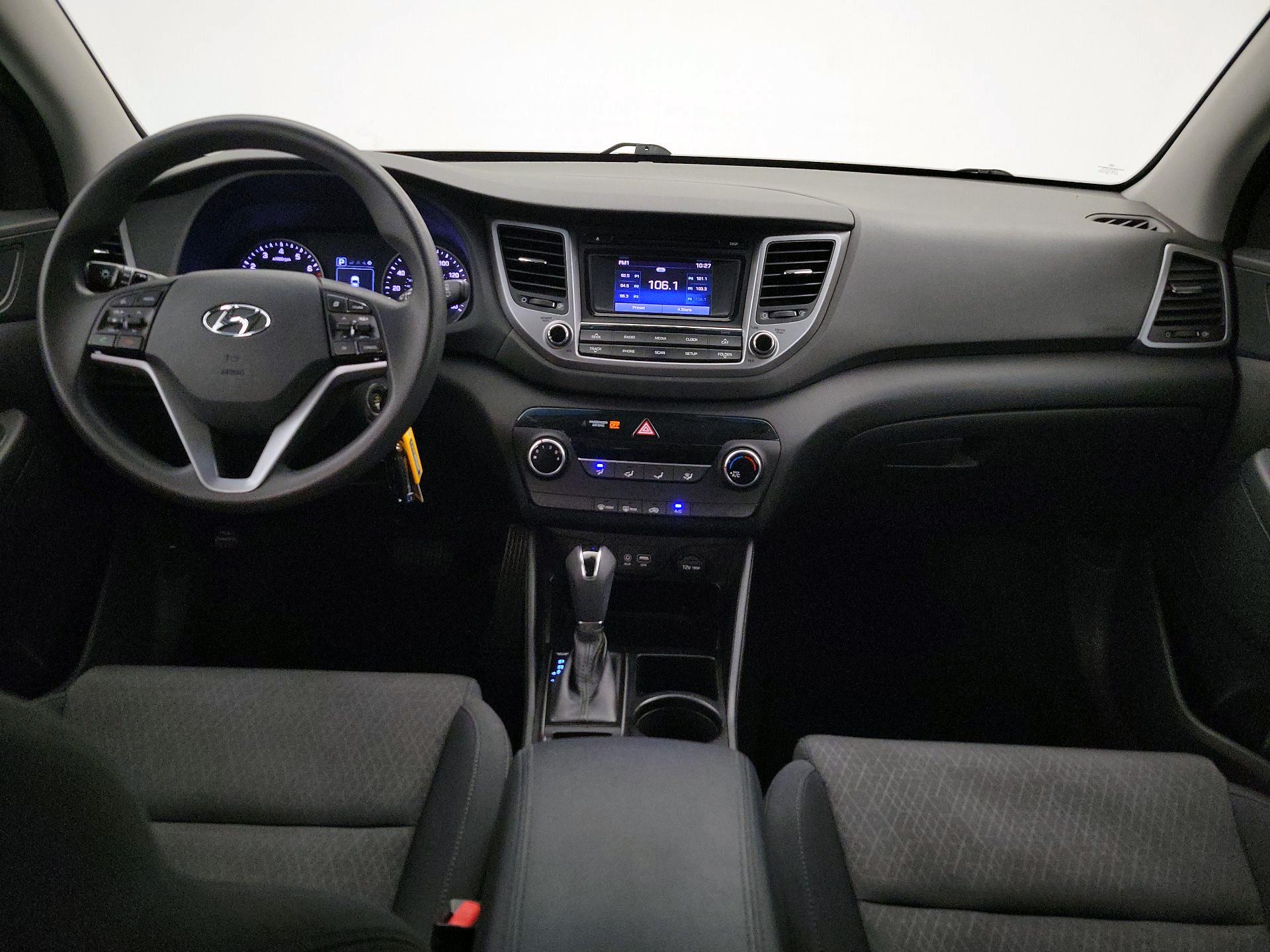 Thumbnail: 2017 Hyundai Tucson - 9