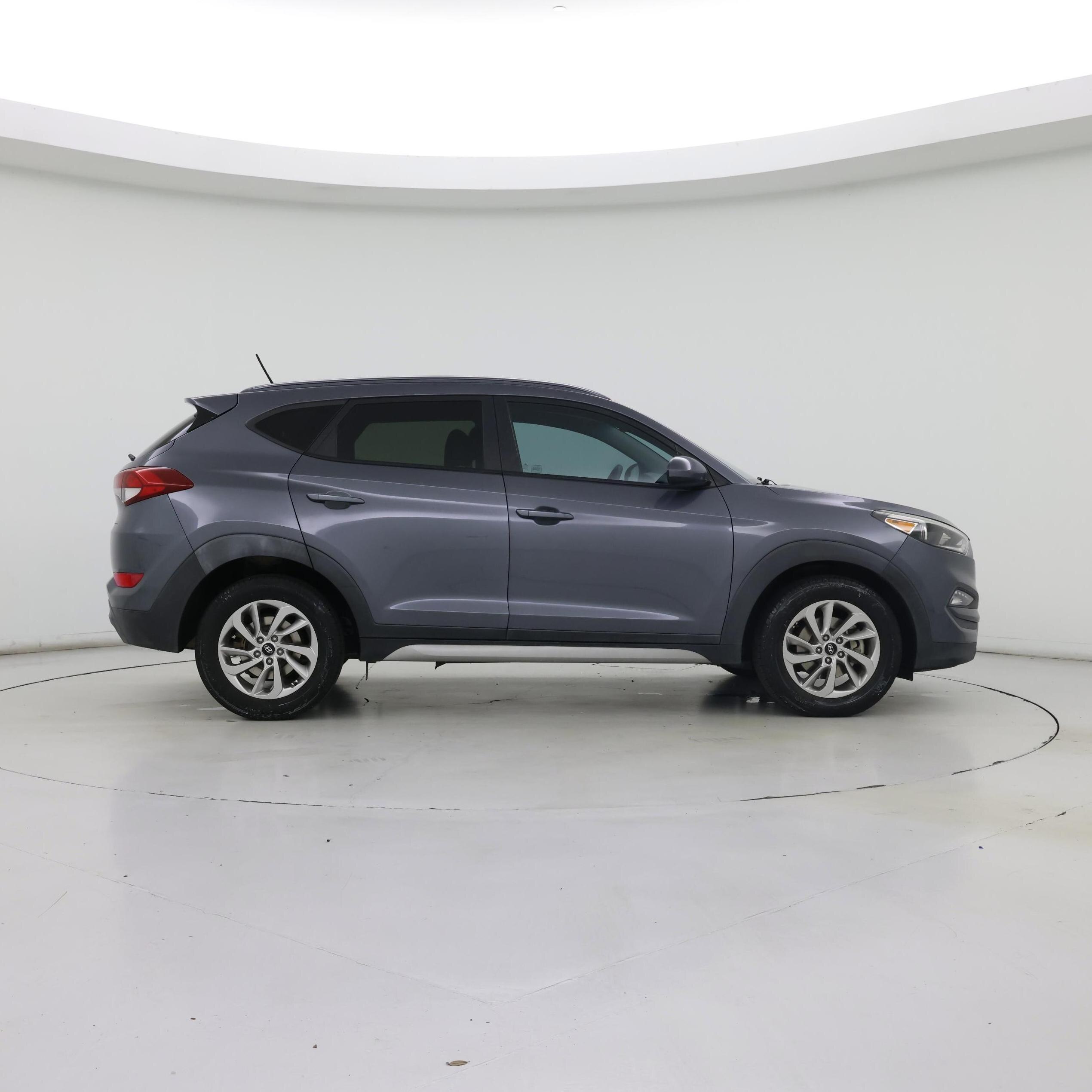 Thumbnail: 2017 Hyundai Tucson - 7