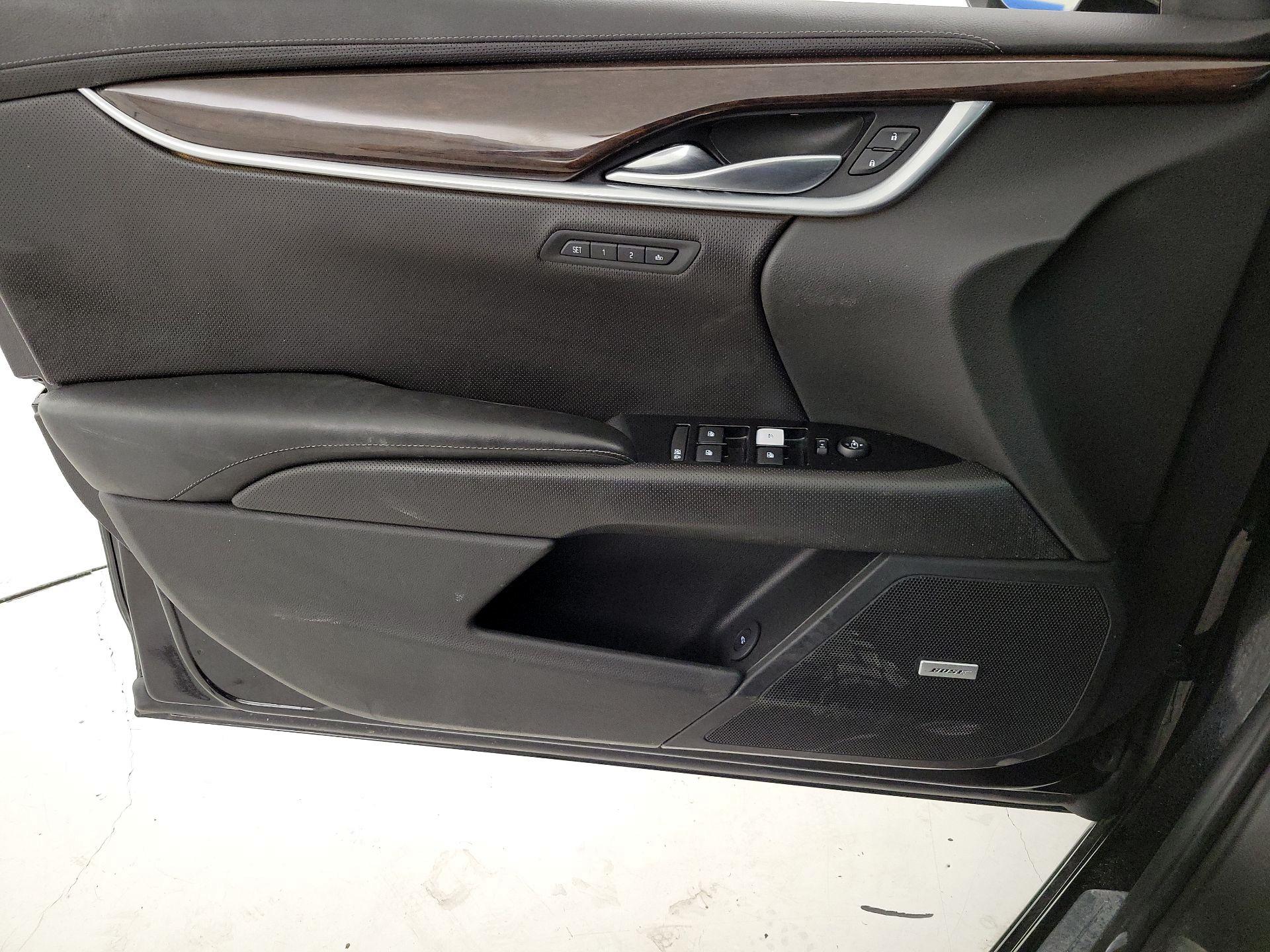 Thumbnail: 2017 Cadillac XTS - 12