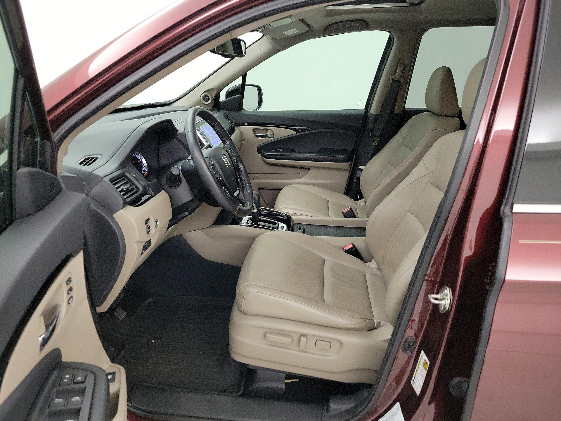 Thumbnail: 2017 Honda Ridgeline - 11