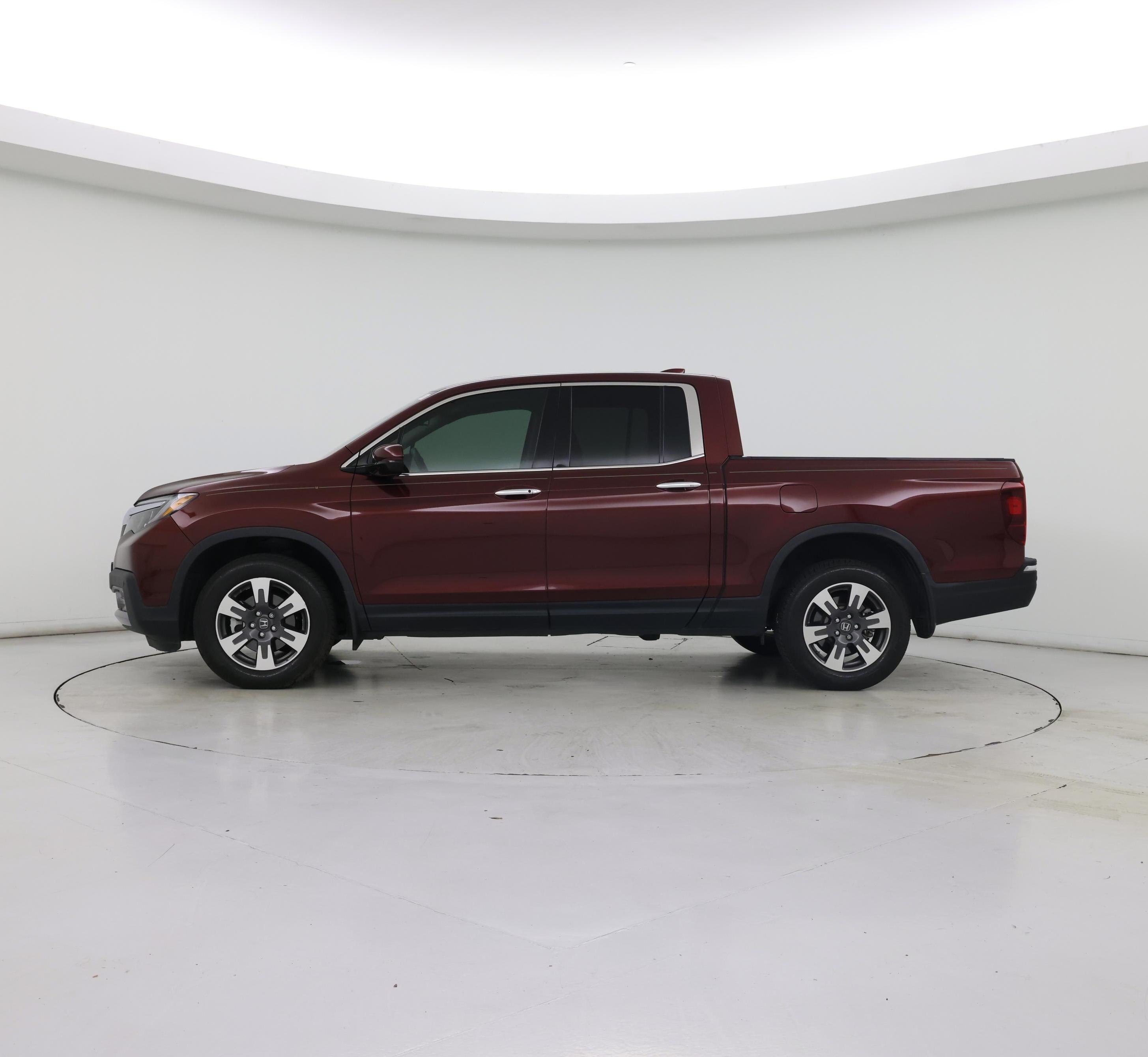 Thumbnail: 2017 Honda Ridgeline - 3