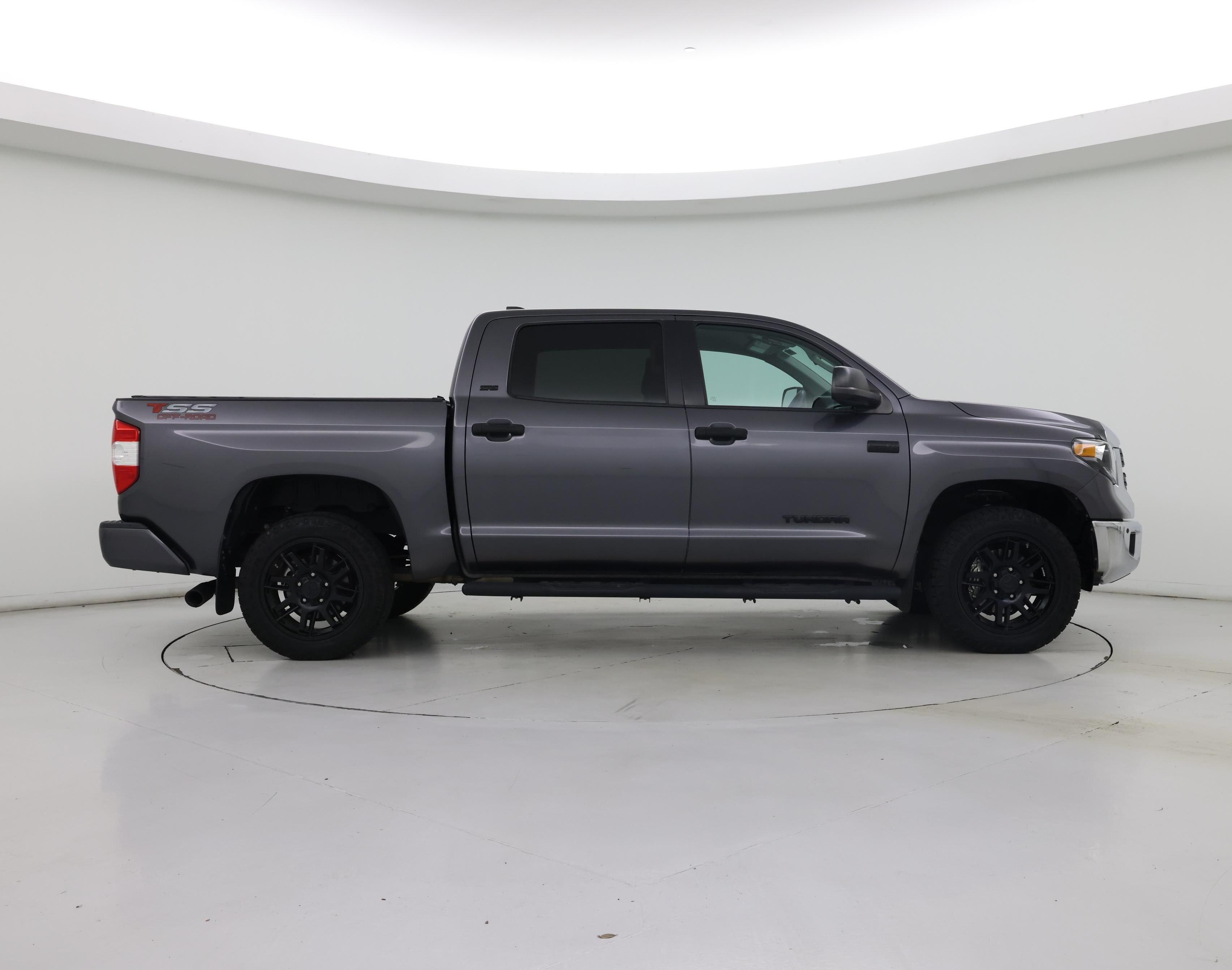 Thumbnail: 2021 Toyota Tundra - 7