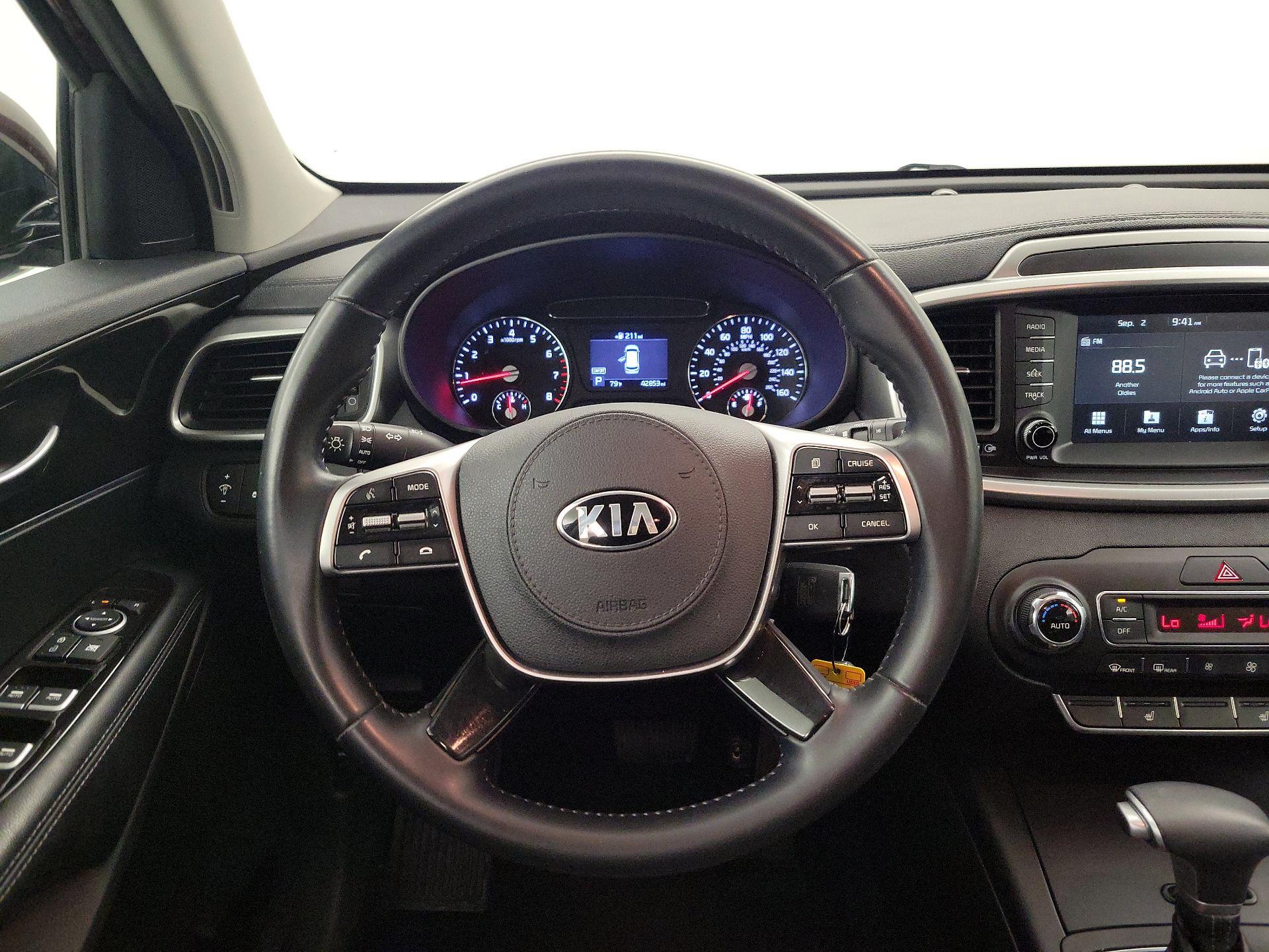 Thumbnail: 2020 Kia Sorento - 10