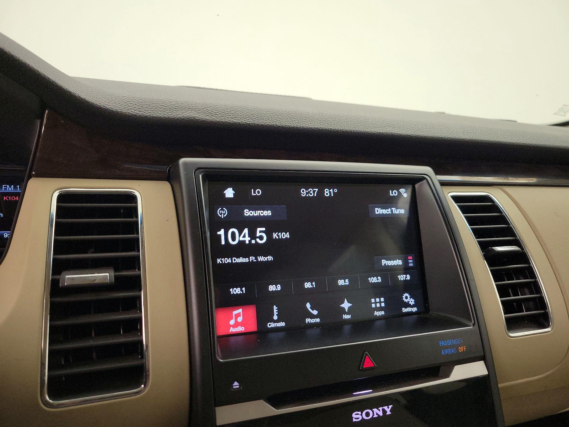 Thumbnail: 2018 Ford Flex - 16