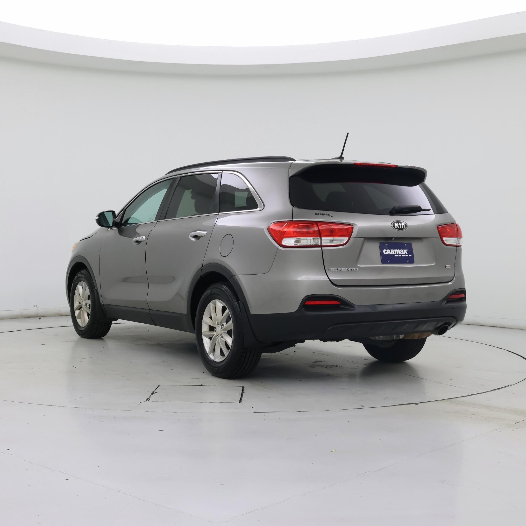 Thumbnail: 2017 Kia Sorento - 2