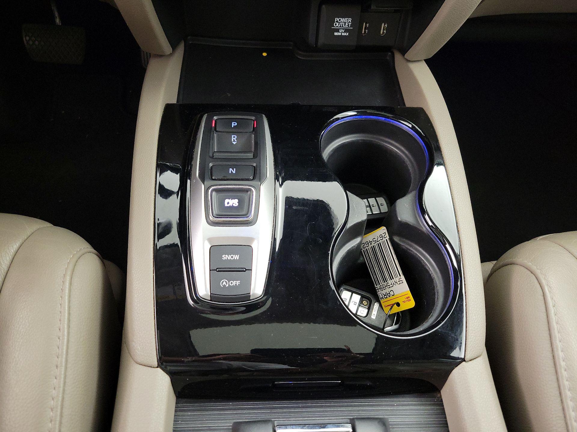 Thumbnail: 2017 Honda Pilot - 18