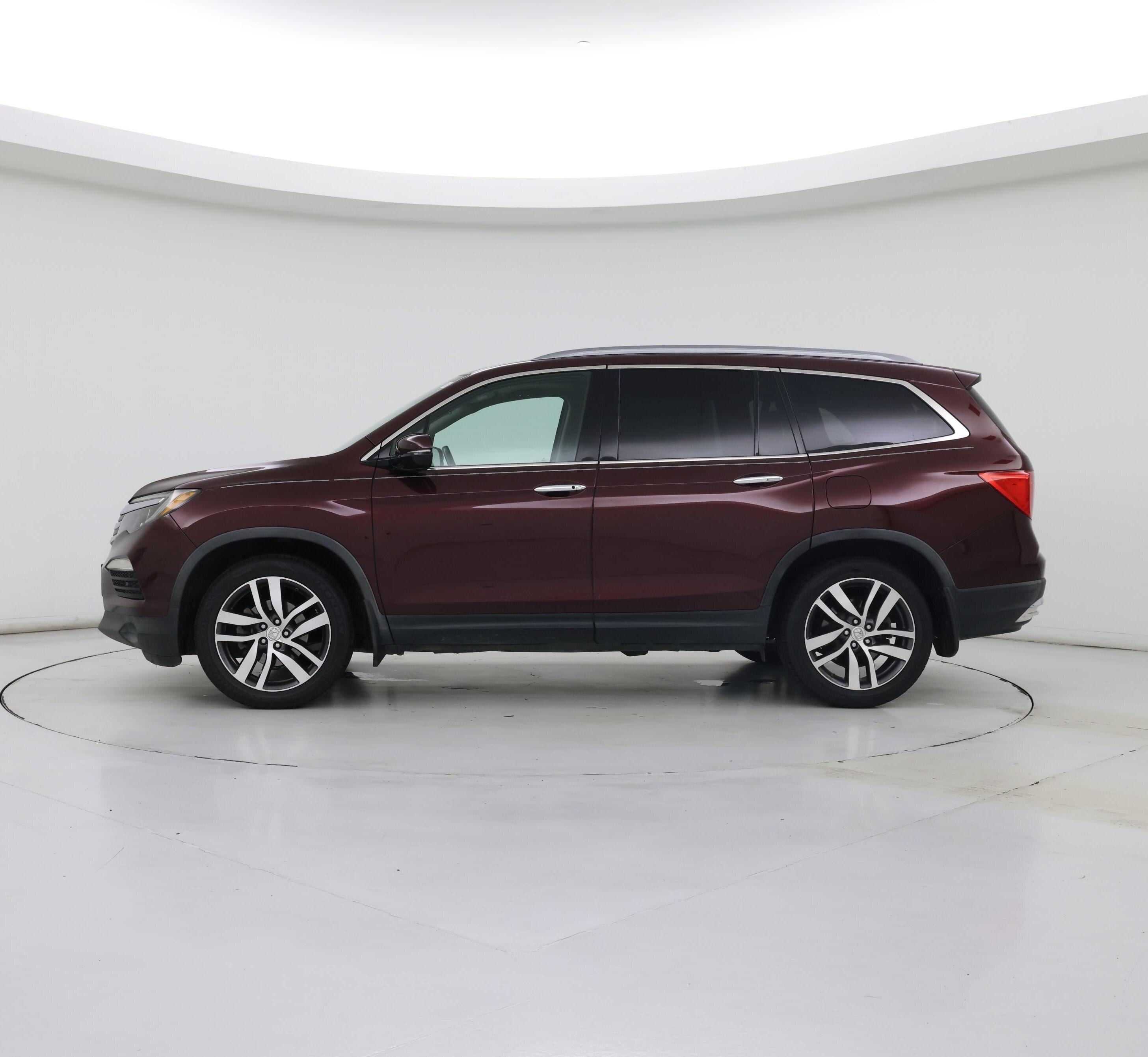 Thumbnail: 2017 Honda Pilot - 3