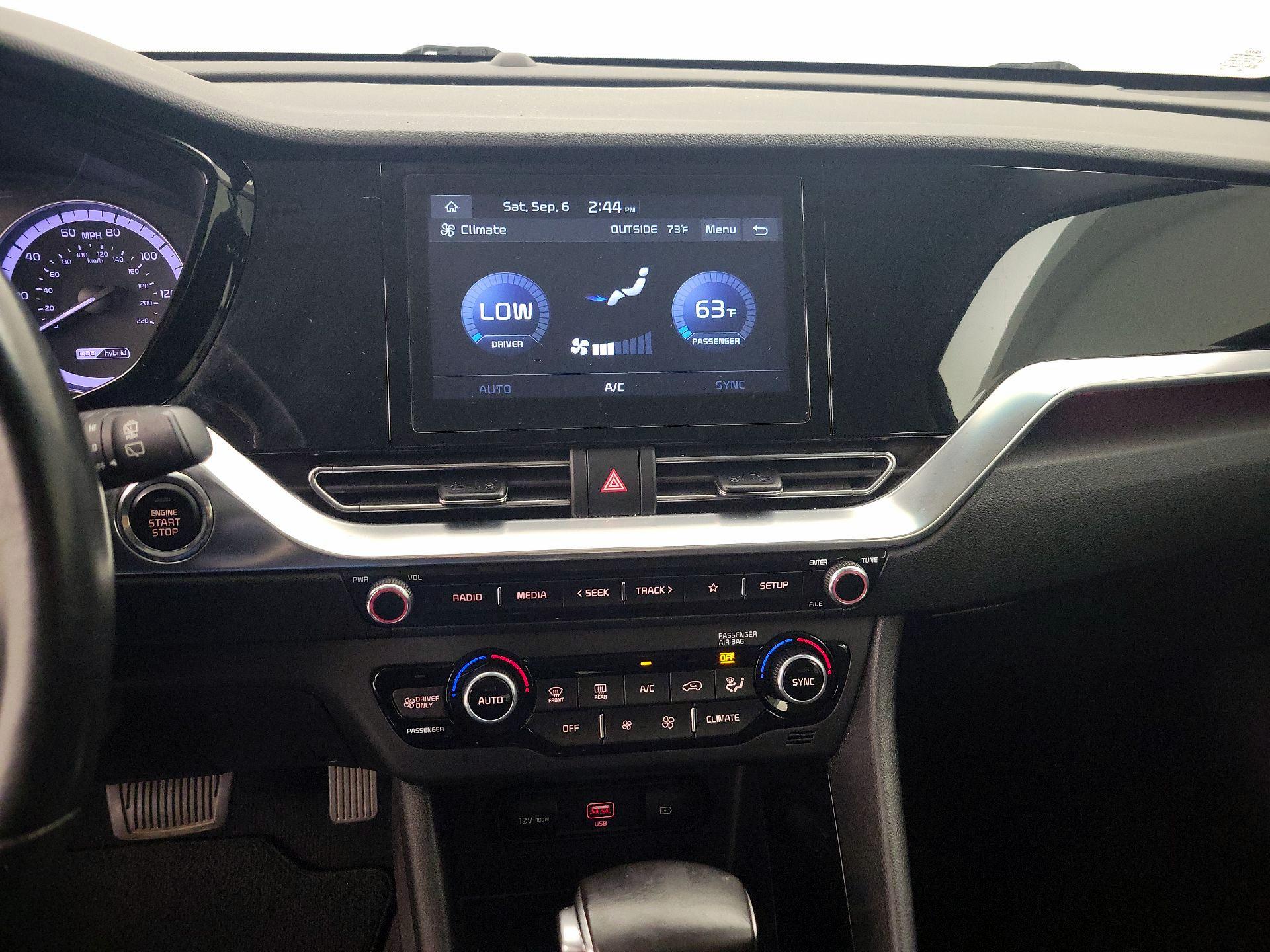Thumbnail: 2021 Kia Niro - 16