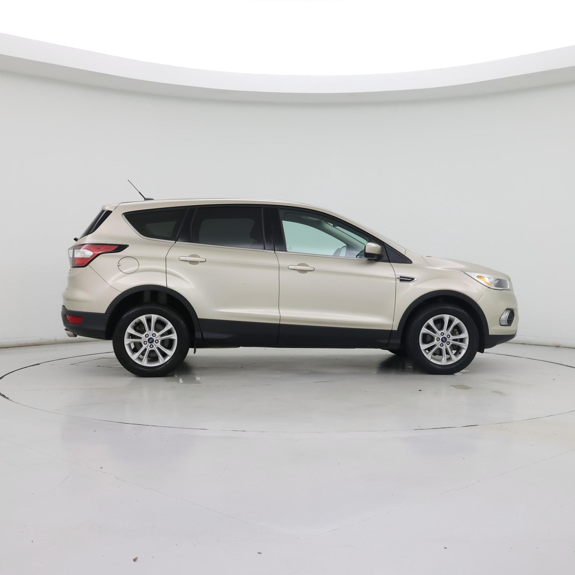 Thumbnail: 2017 Ford Escape - 7