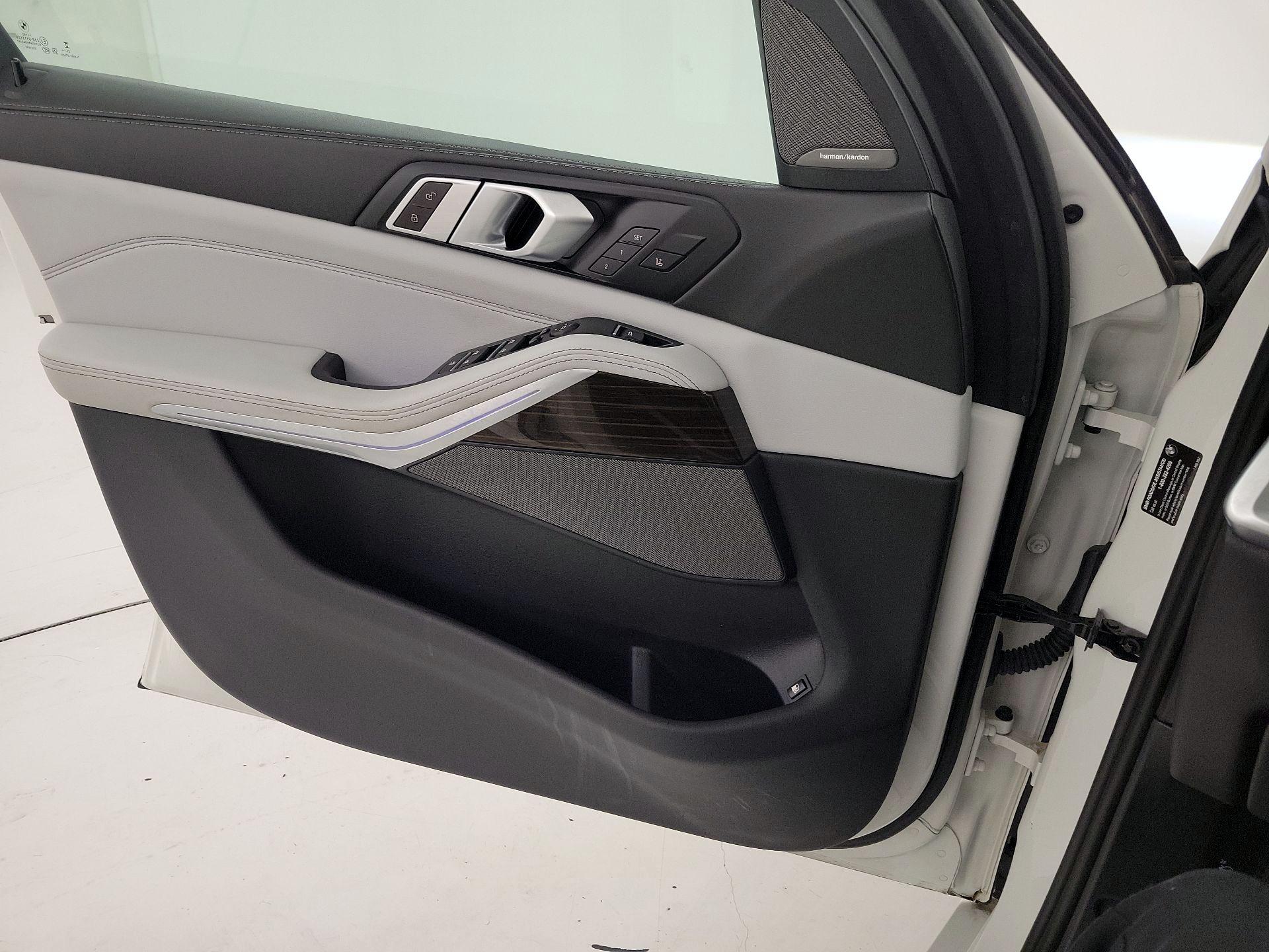 Thumbnail: 2024 BMW X5 - 12