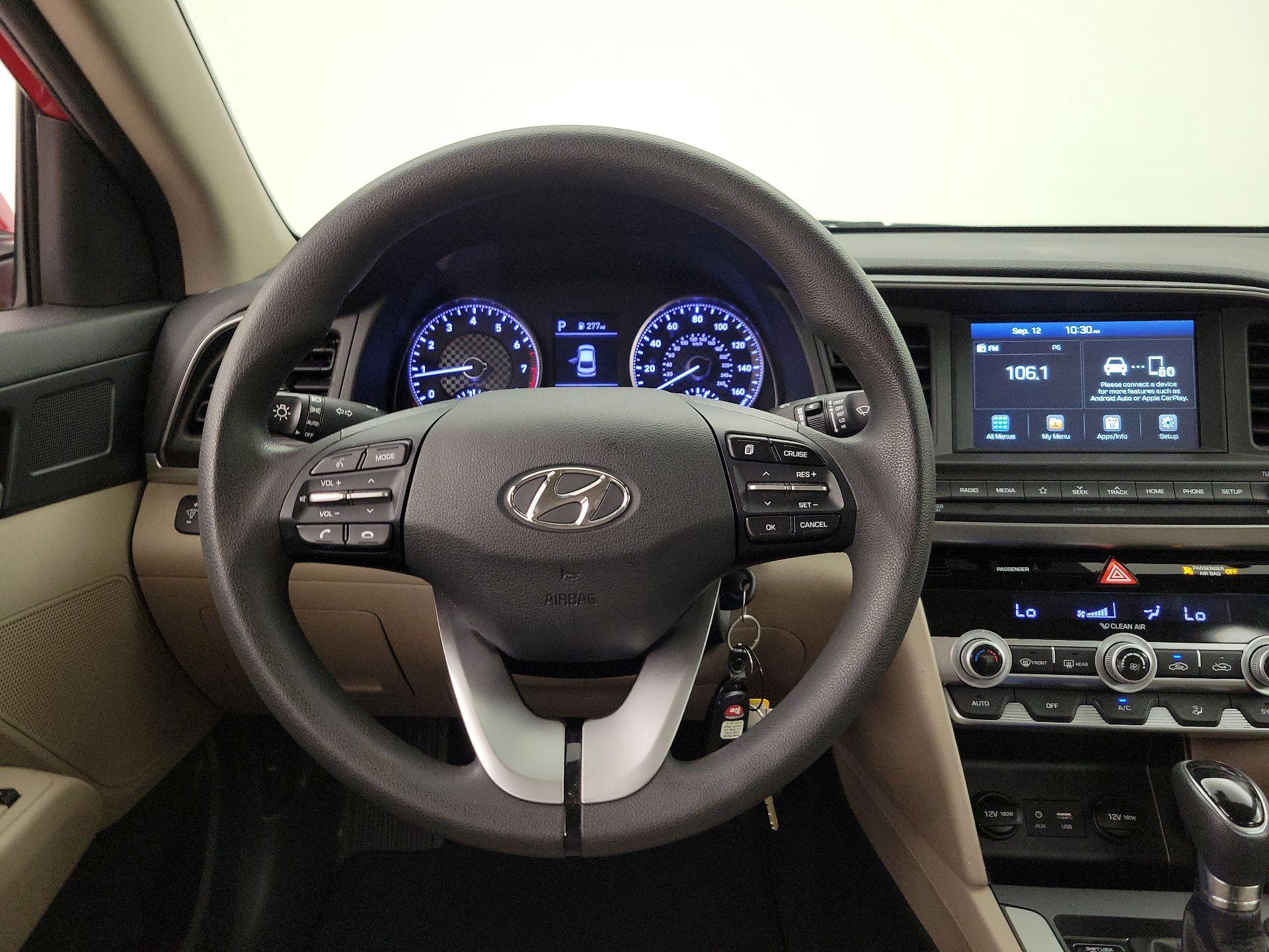 Thumbnail: 2020 Hyundai Elantra - 10