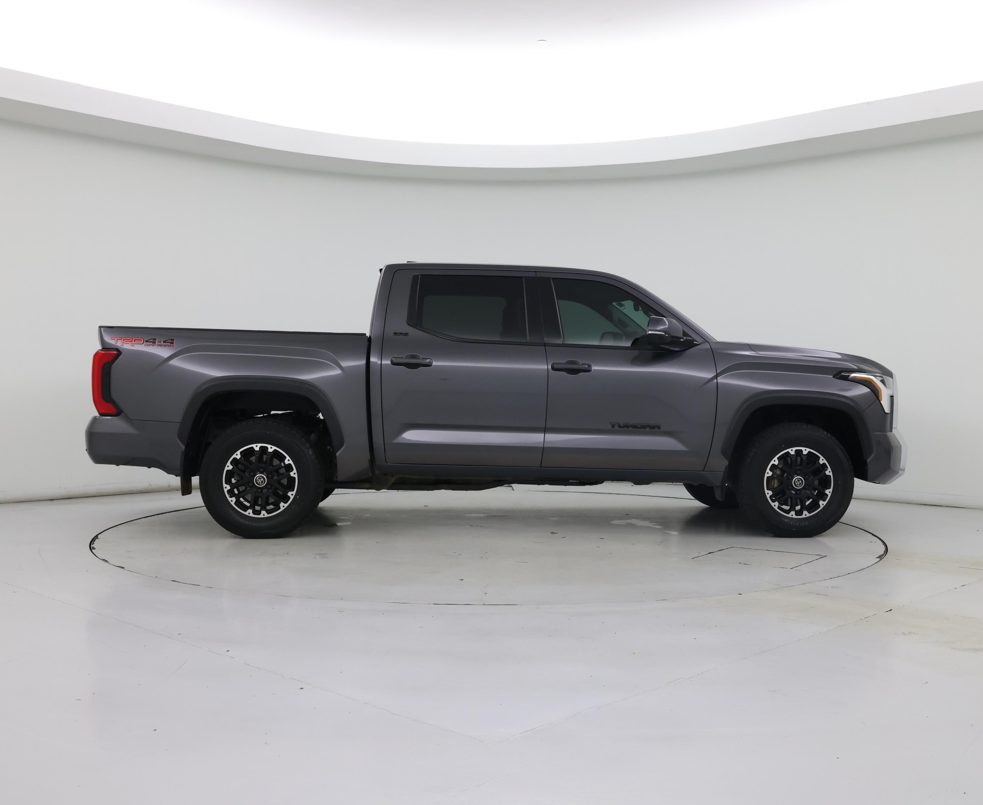Thumbnail: 2022 Toyota Tundra - 7