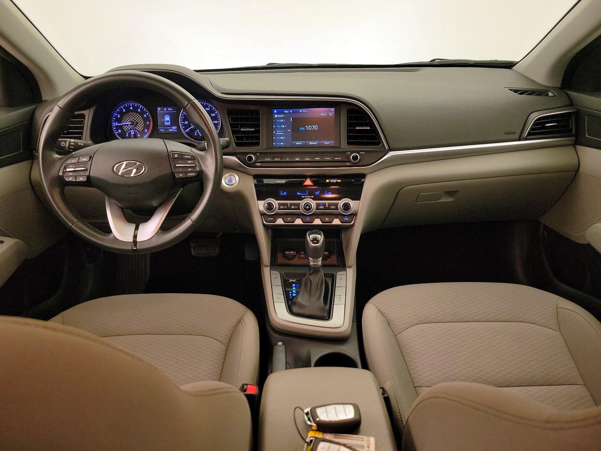 Thumbnail: 2020 Hyundai Elantra - 9