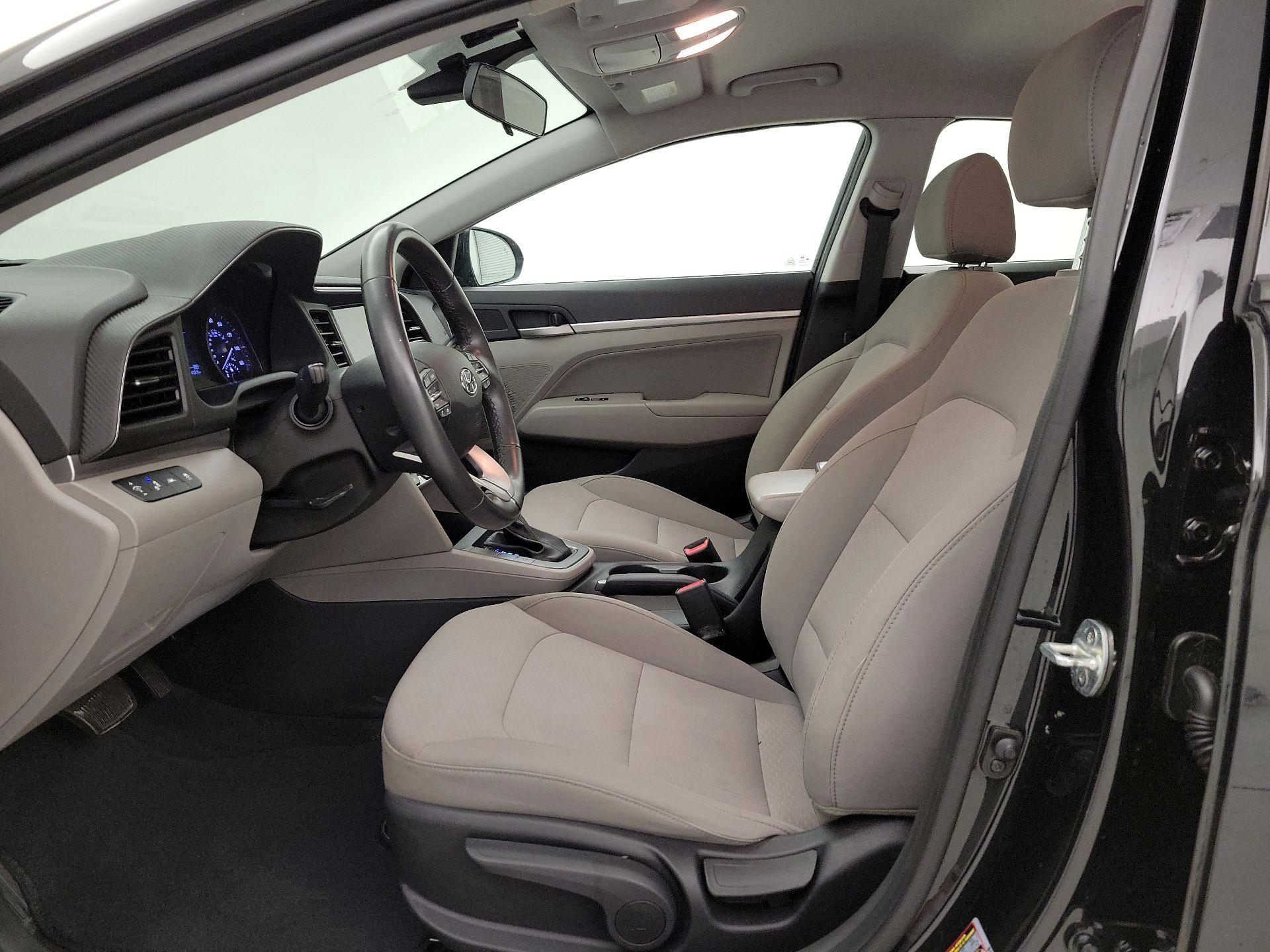 Thumbnail: 2020 Hyundai Elantra - 11