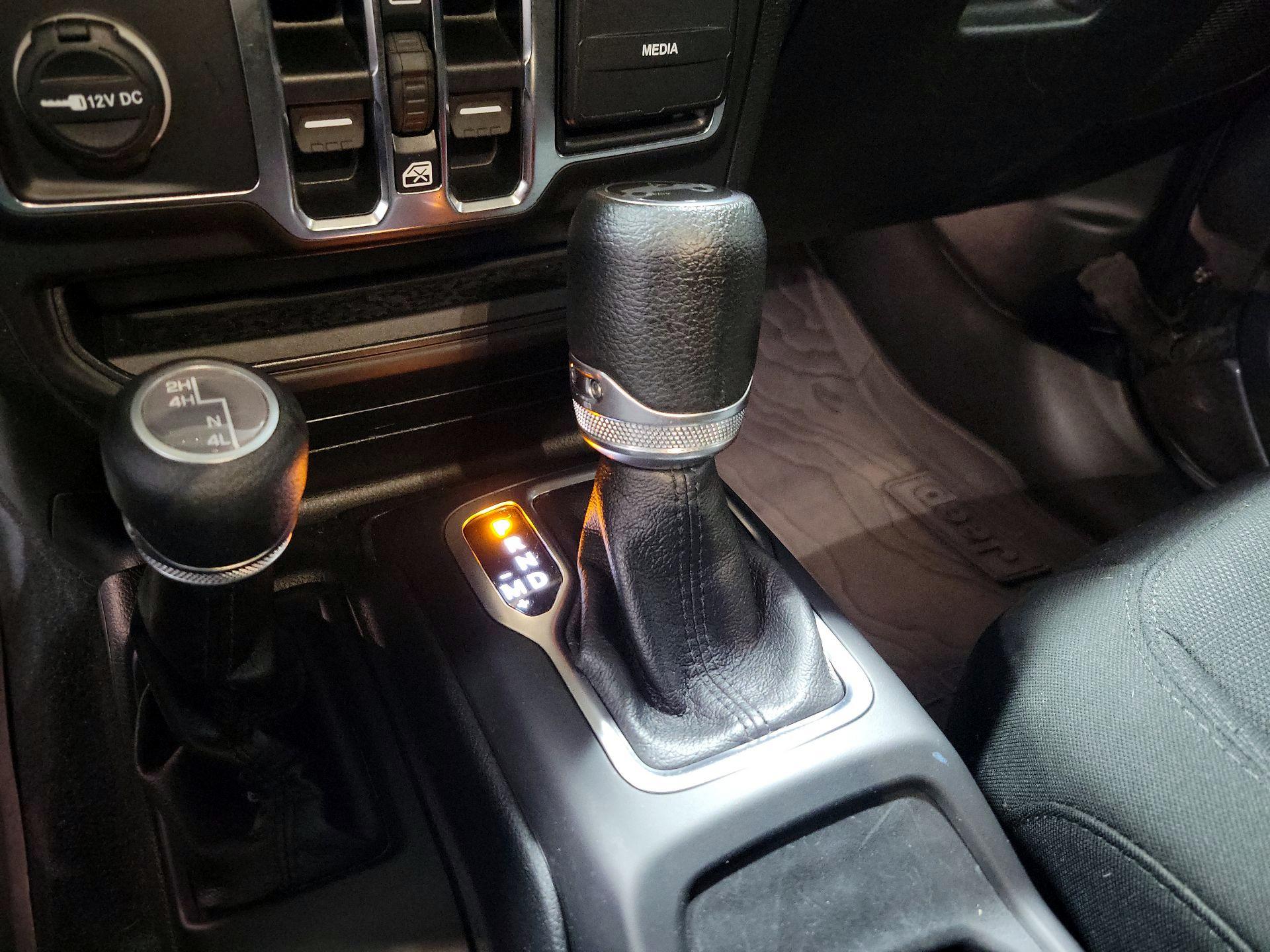 Thumbnail: 2020 Jeep Wrangler - 17