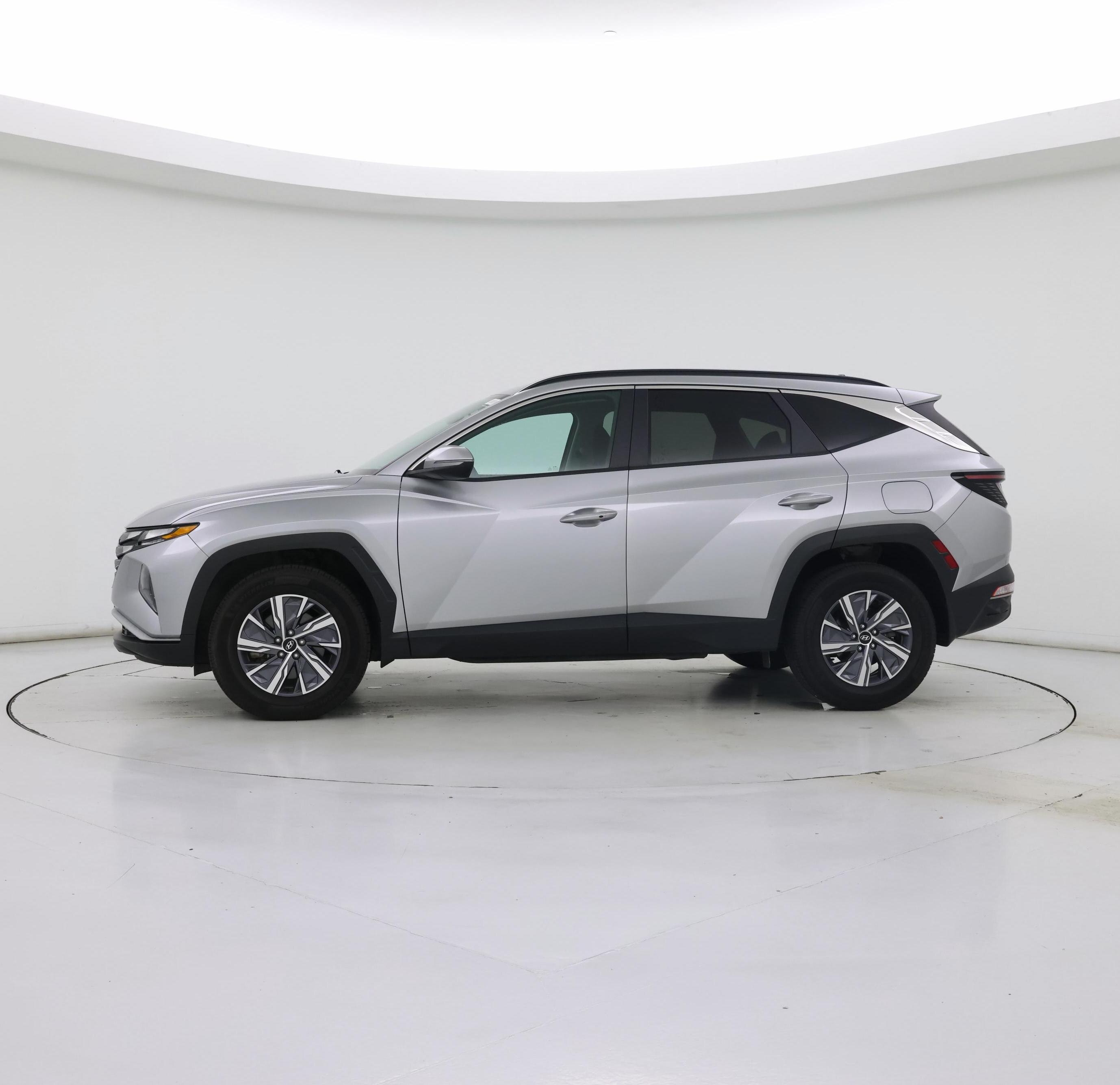 Thumbnail: 2022 Hyundai Tucson - 3