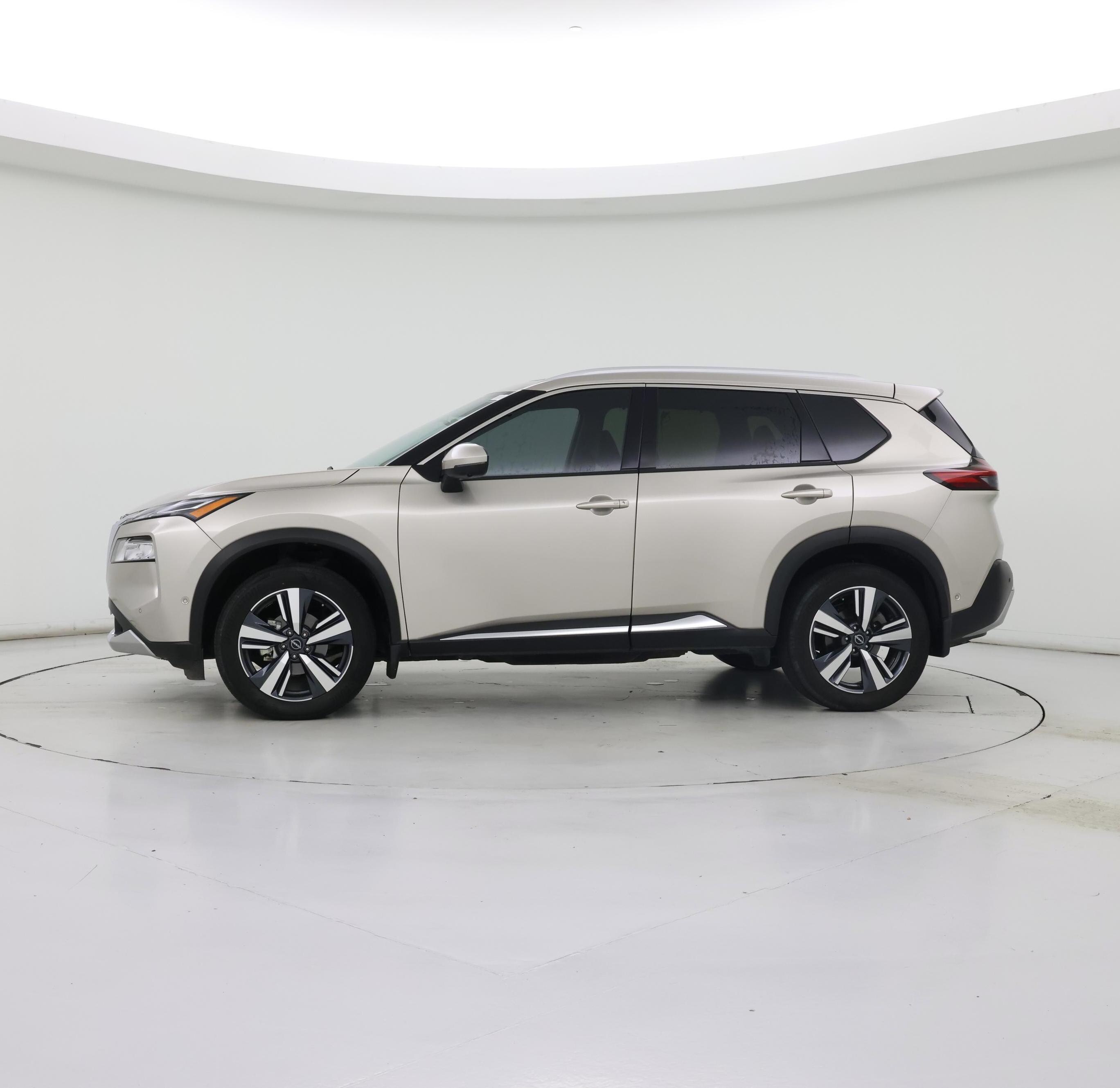 Thumbnail: 2023 Nissan Rogue - 3