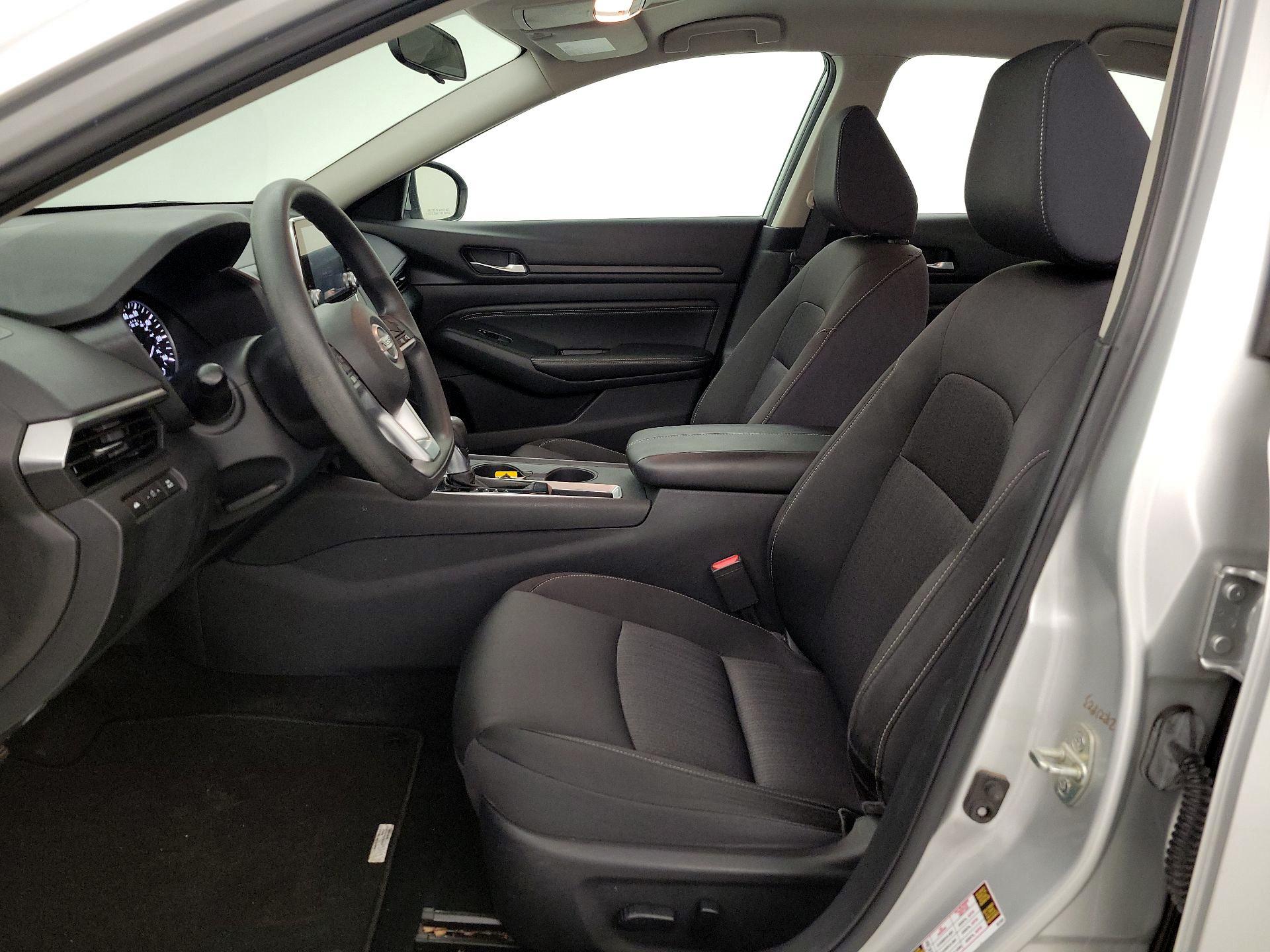 Thumbnail: 2020 Nissan Altima - 11