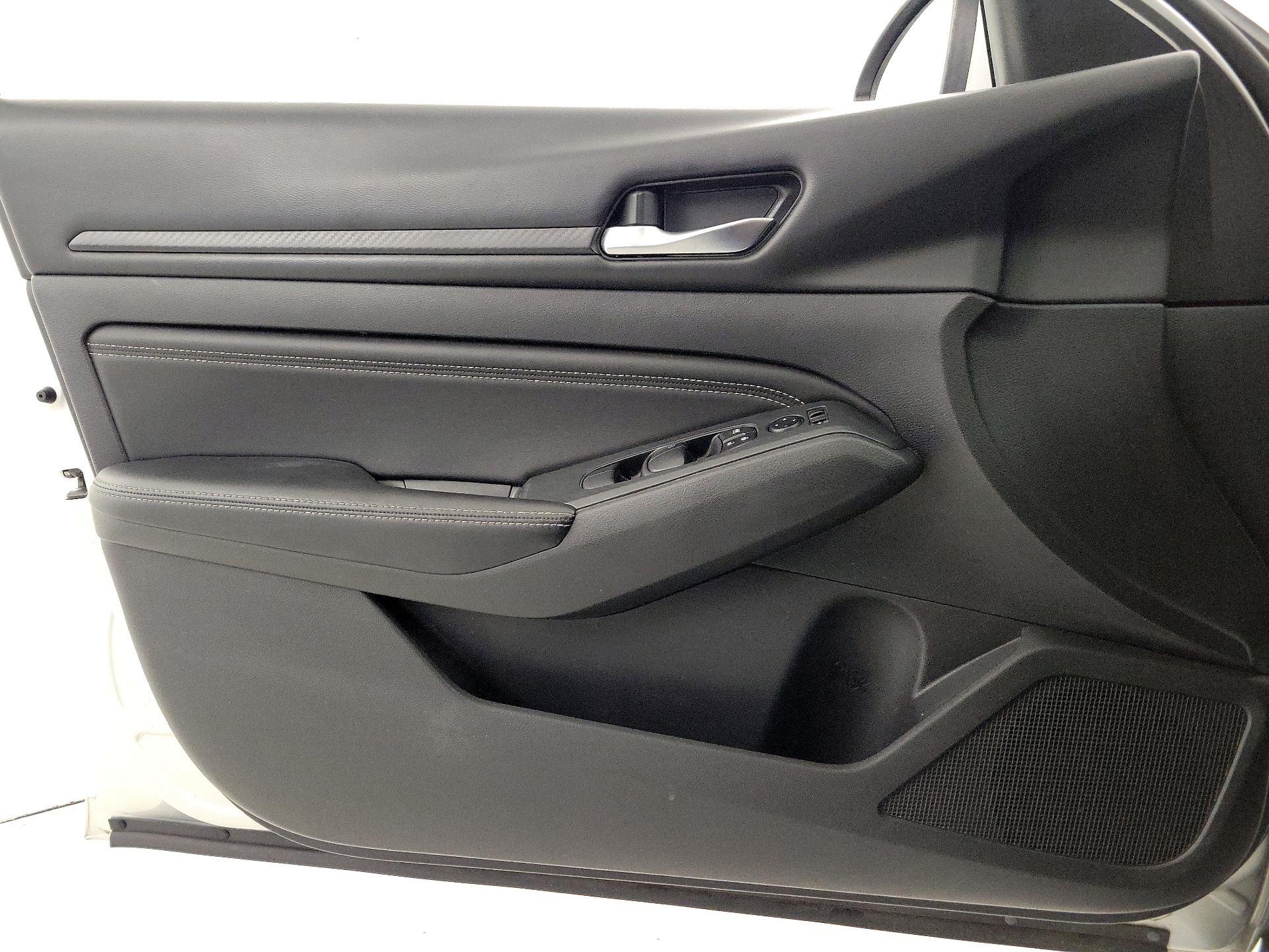 Thumbnail: 2020 Nissan Altima - 12