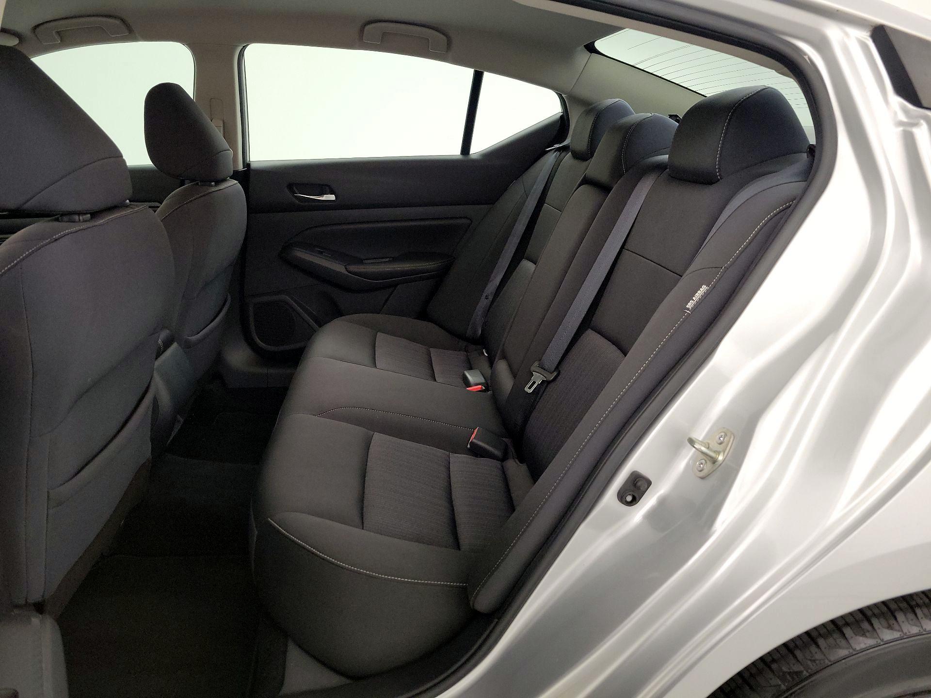 Thumbnail: 2020 Nissan Altima - 18